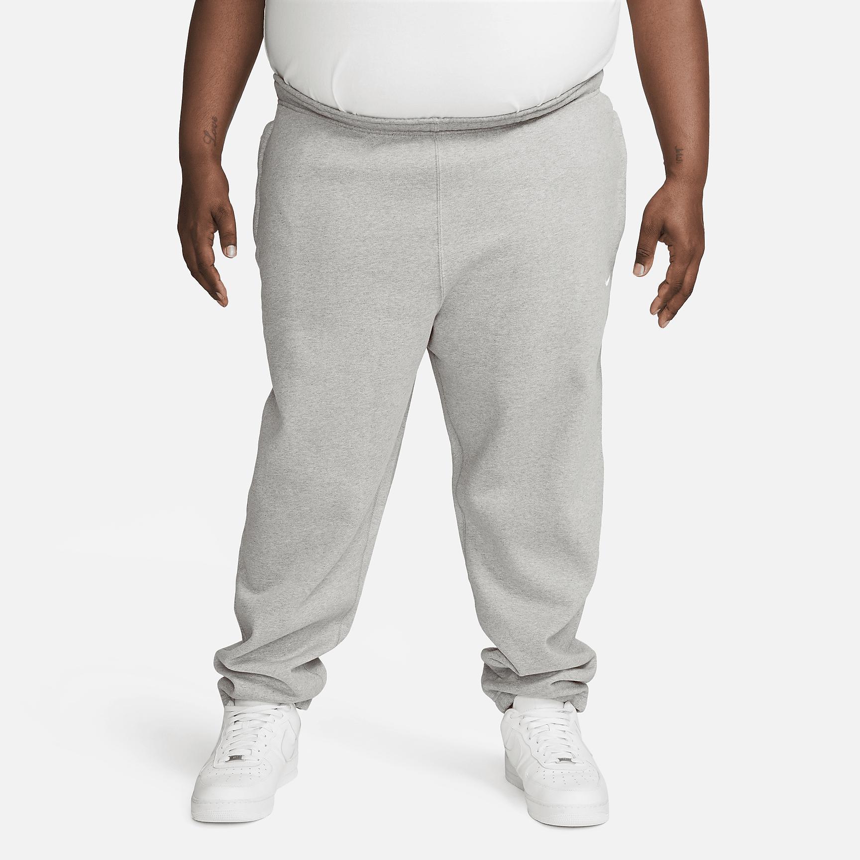Nike Men's Solo Swoosh Fleece Pants Product Image