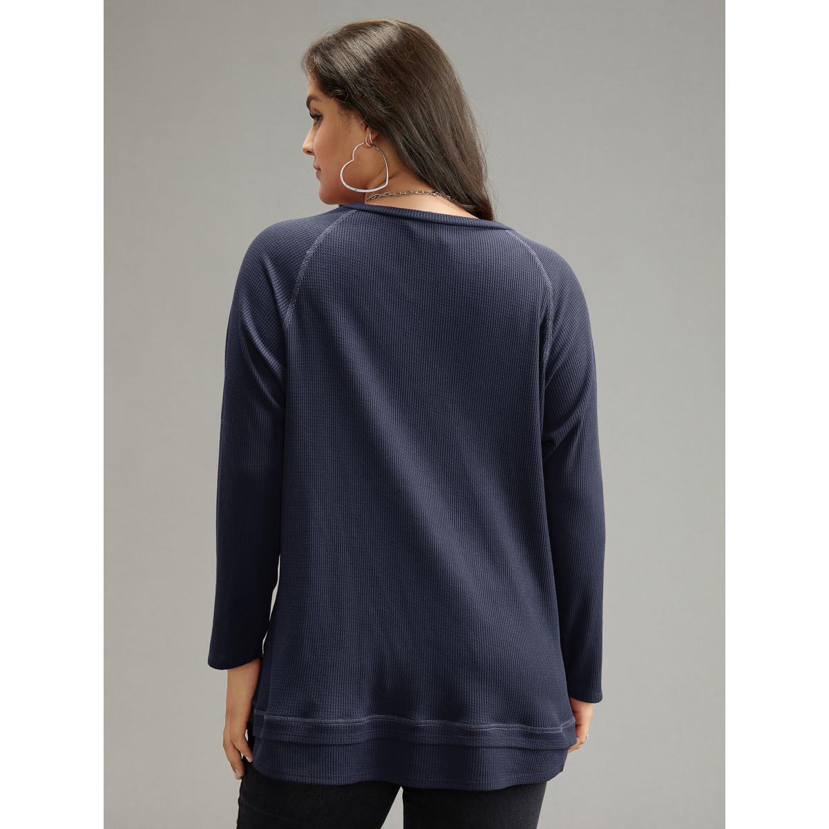 Plus Size Plain Textured Stitch Raglan Sleeve Sweatshirt Women DarkBlue Casual Plain V-neck Everyday Sweatshirts BloomChic 26/4X Product Image