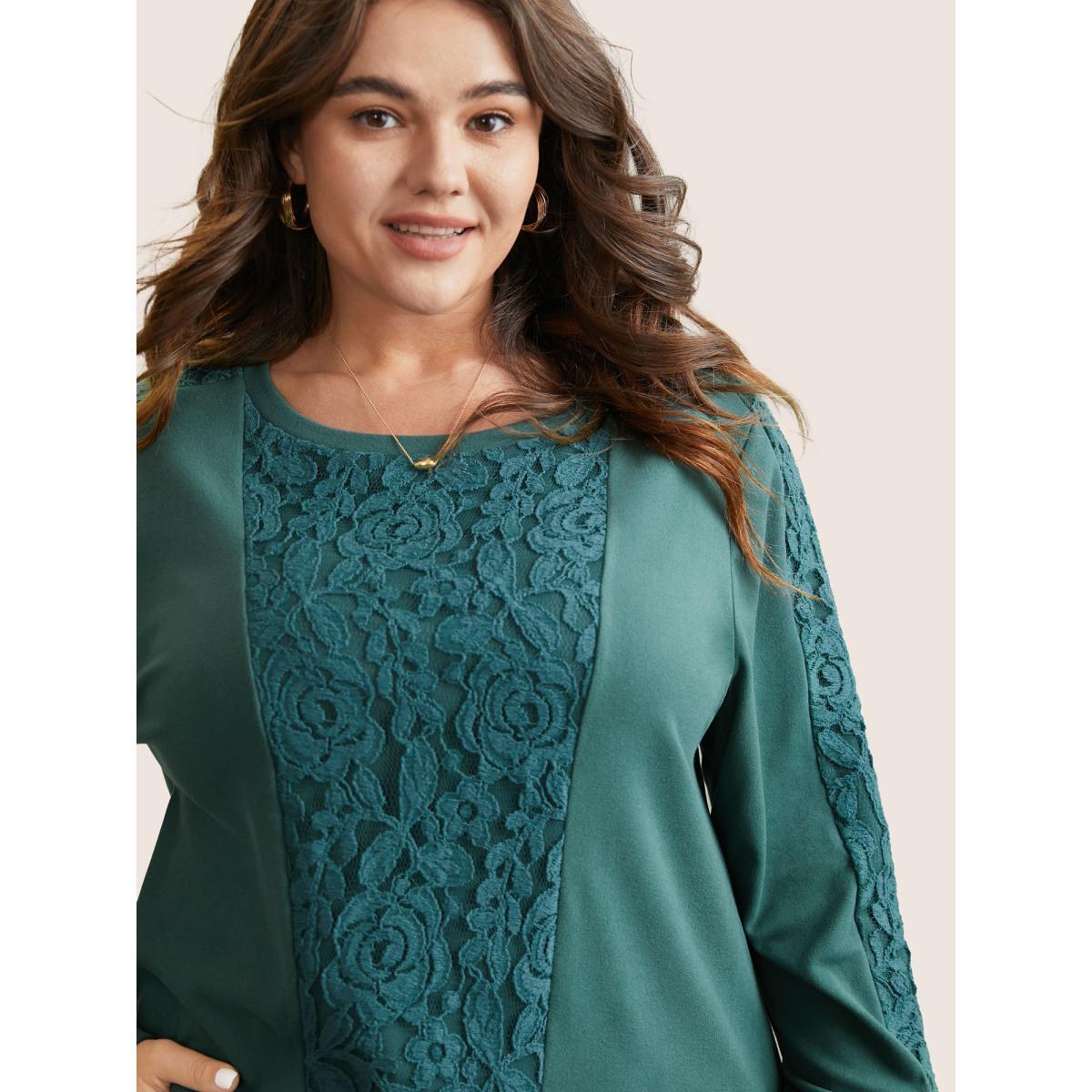 Plus Size Solid Lace Patchwork Crew Neck Sweatshirt Women Cyan Elegant Plain Round Neck Dailywear Sweatshirts BloomChic 28/5X Product Image