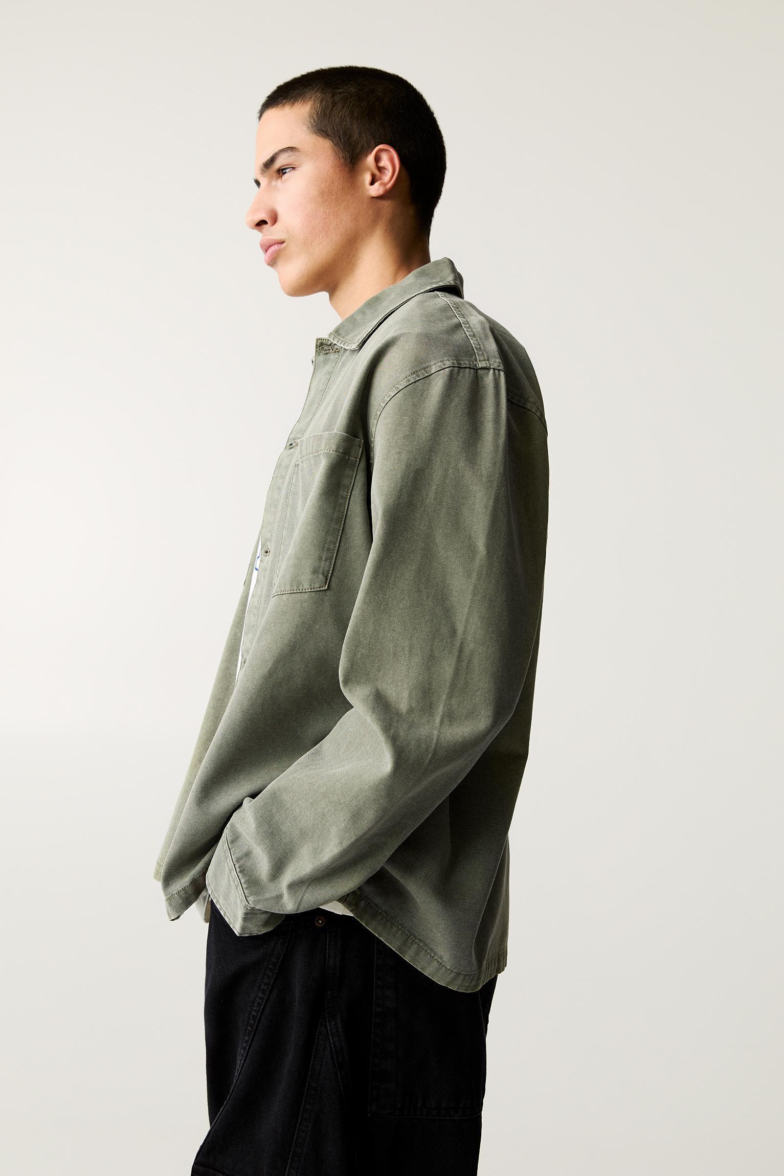 Shirt with front pockets Product Image