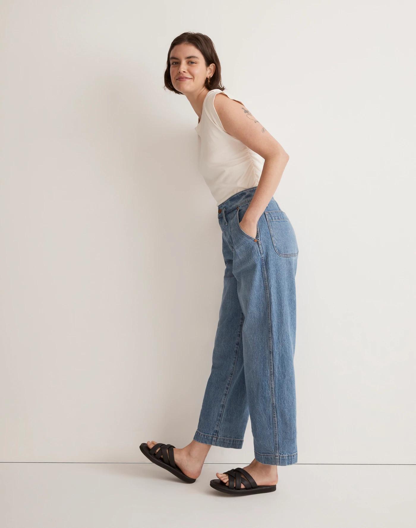The Perfect Vintage Wide-Leg Crop Jean in Birchford Wash: Pleated Edition Product Image