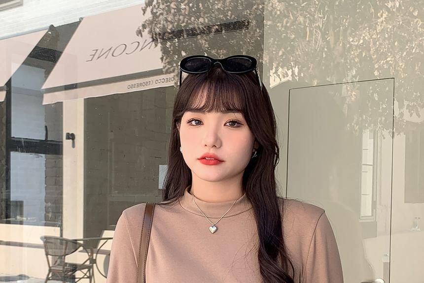 Long-Sleeve Mock Neck Plain Tee Product Image