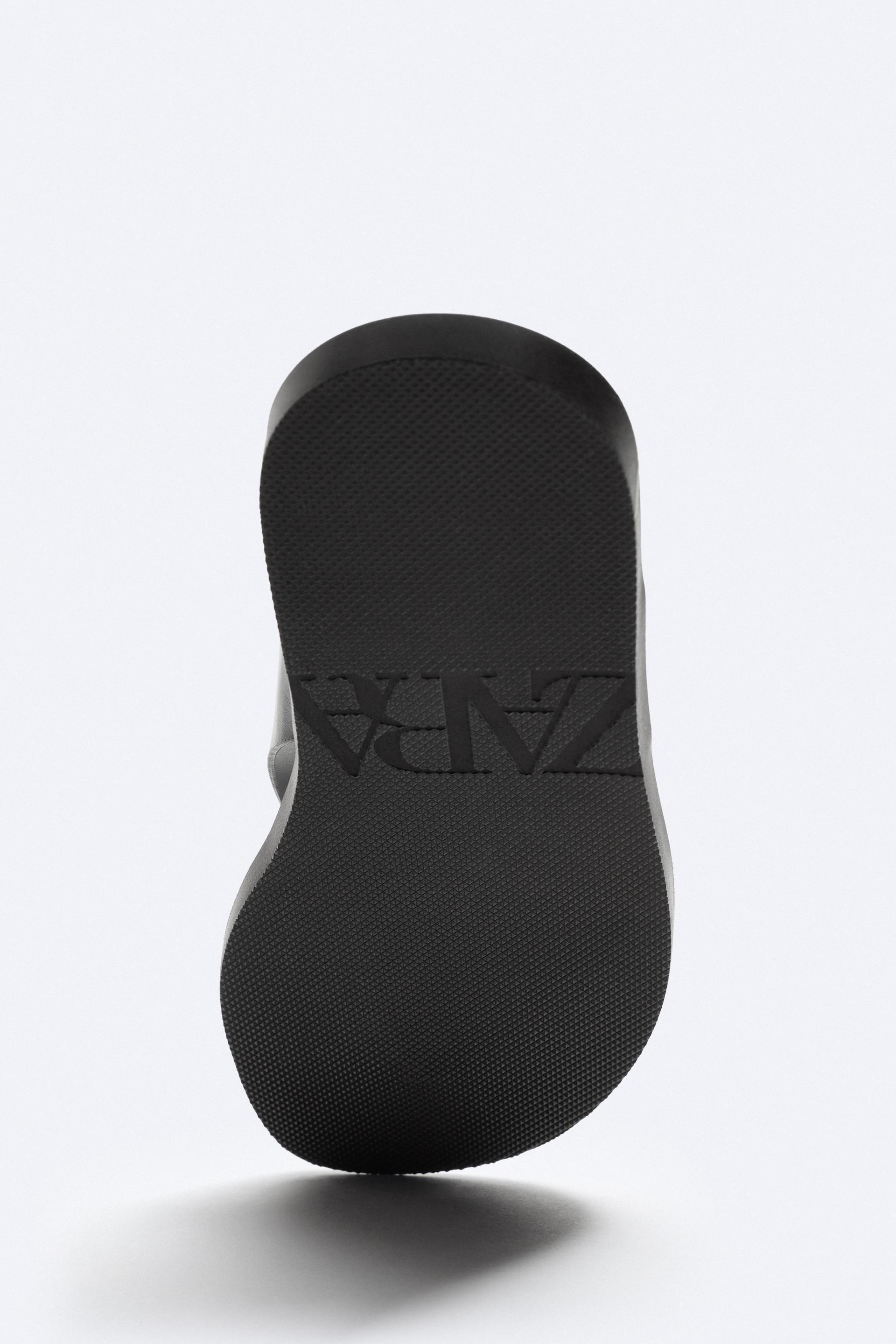 STRAPPY SANDALS Product Image