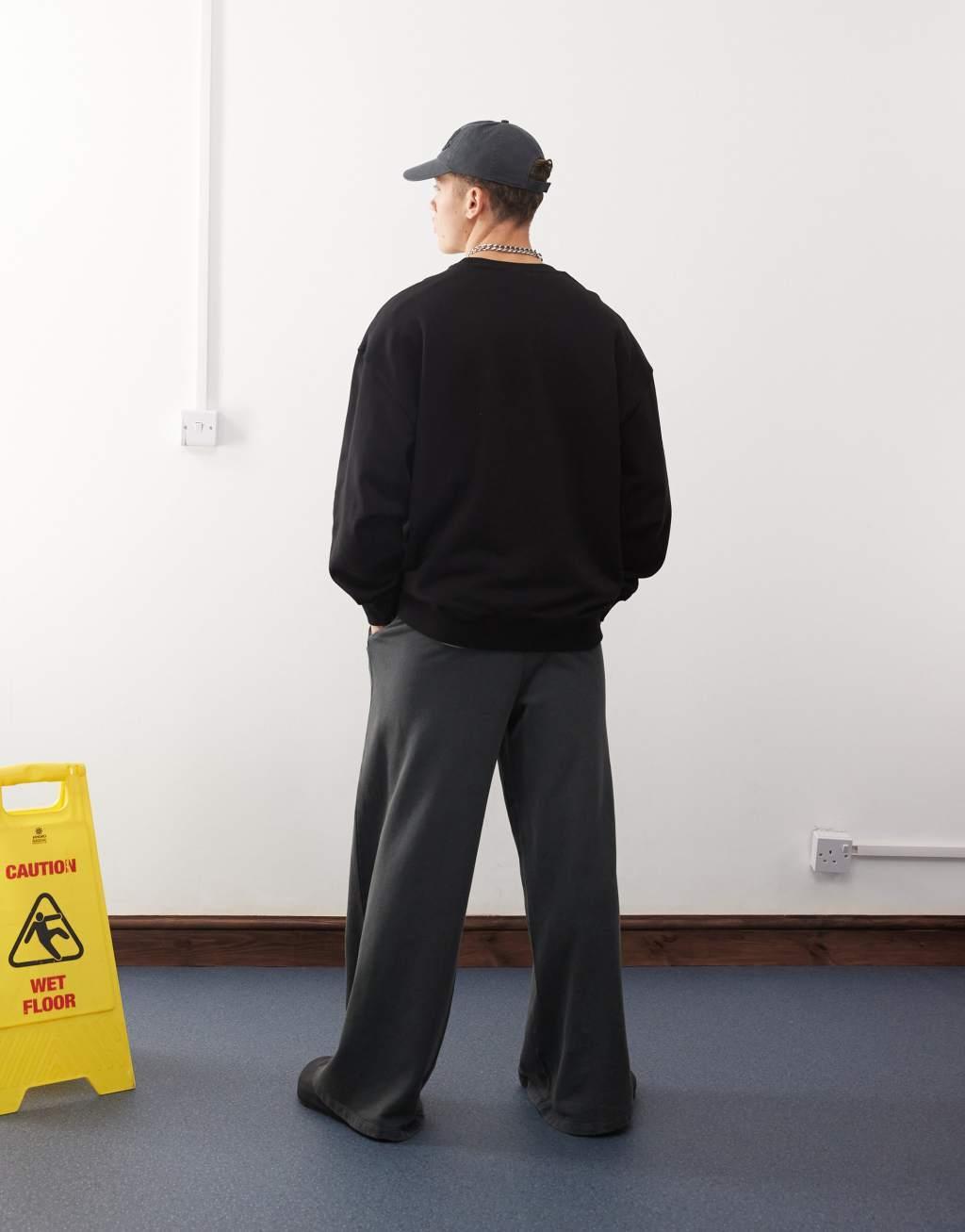 Weekday oversized sweatshirt Product Image