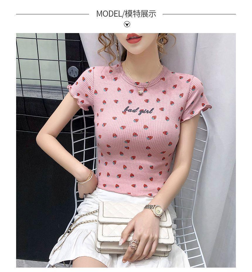 Short-Sleeve Crew Neck Strawberry Print T-Shirt Product Image
