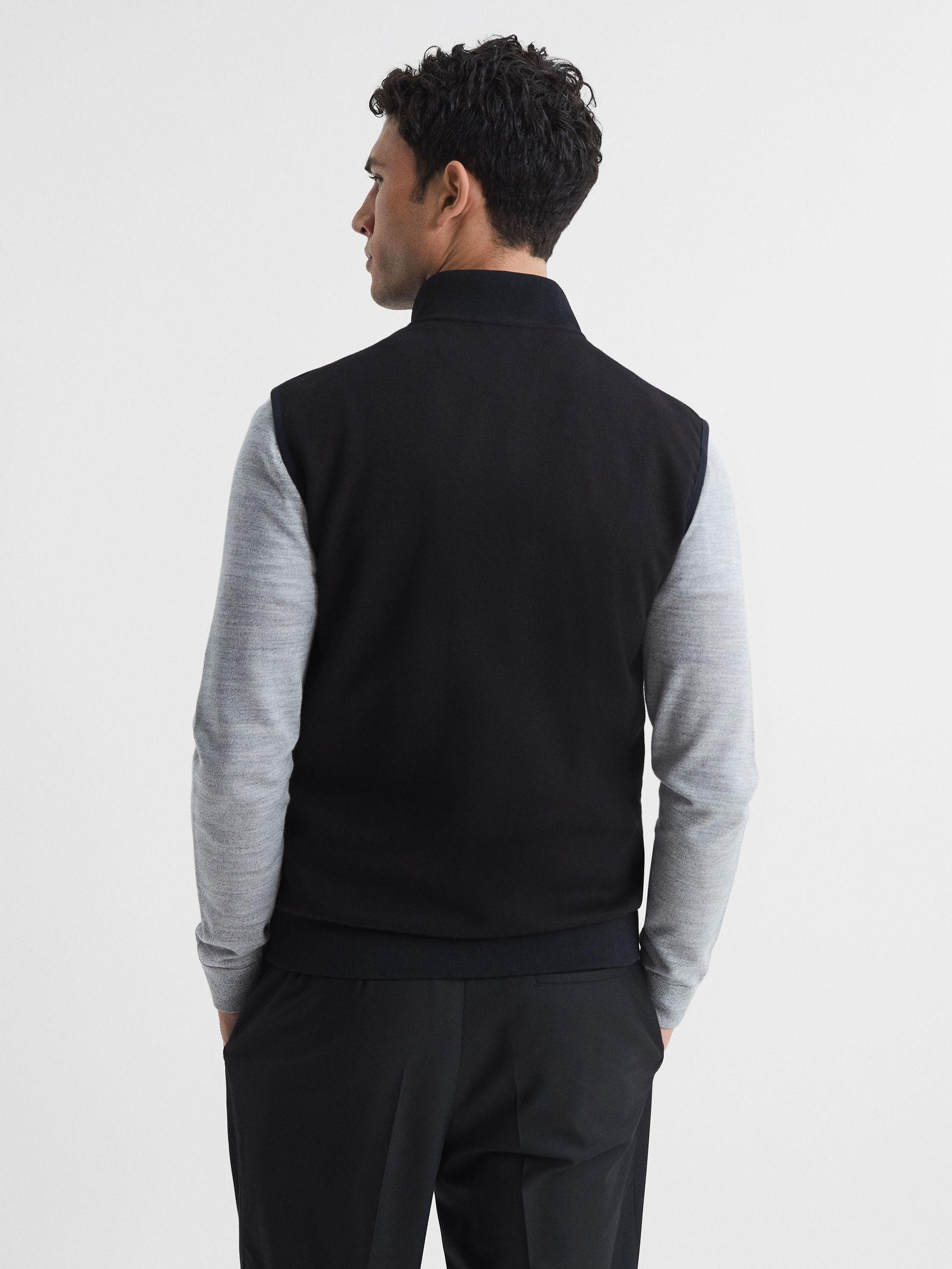 Hybrid Quilted Gilet in Black Product Image