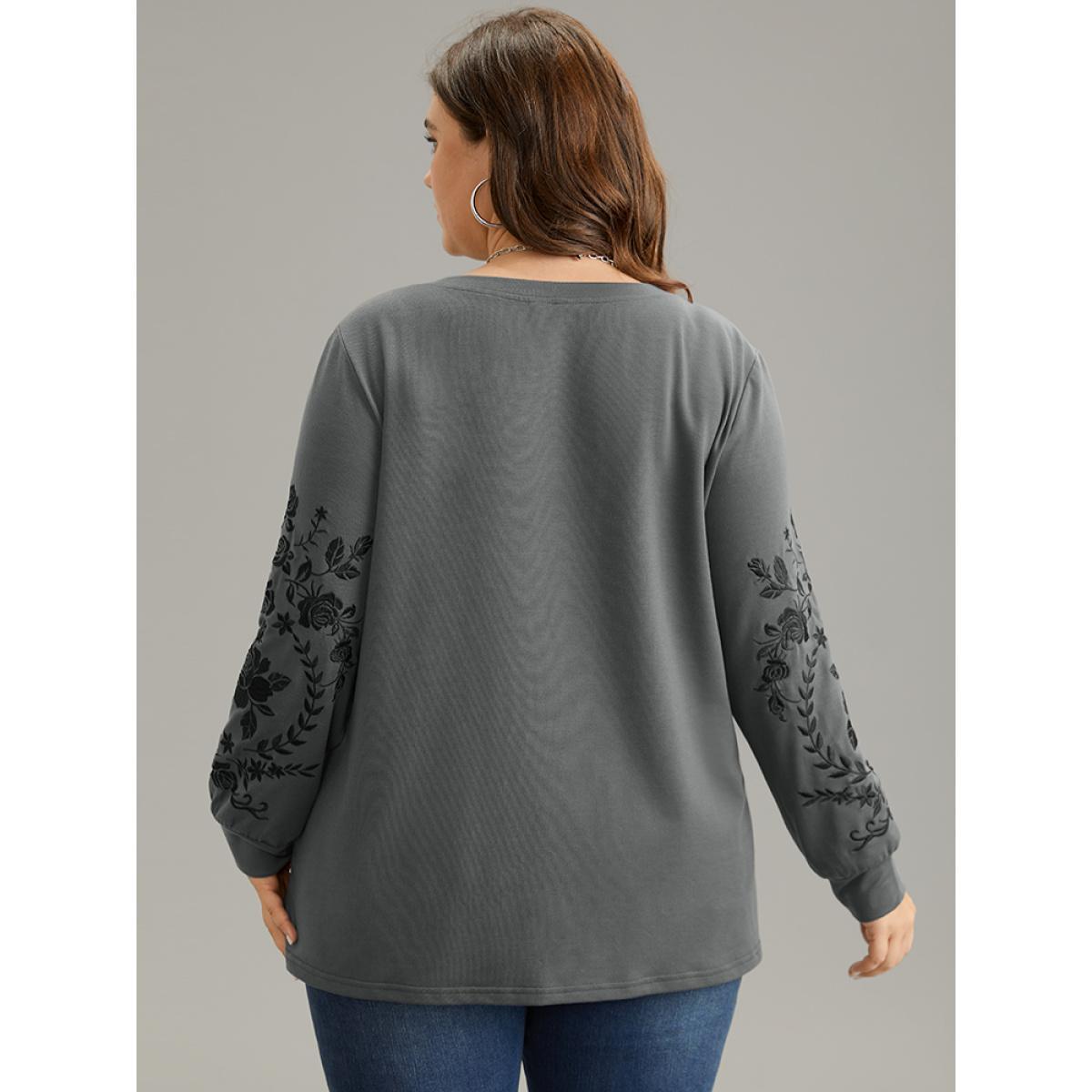 Plus Size Plants Embroidered Elastic Cuffs Crew Neck Sweatshirt Women Gray Casual Embroidered Round Neck Everyday Sweatshirts BloomChic 12/L Product Image