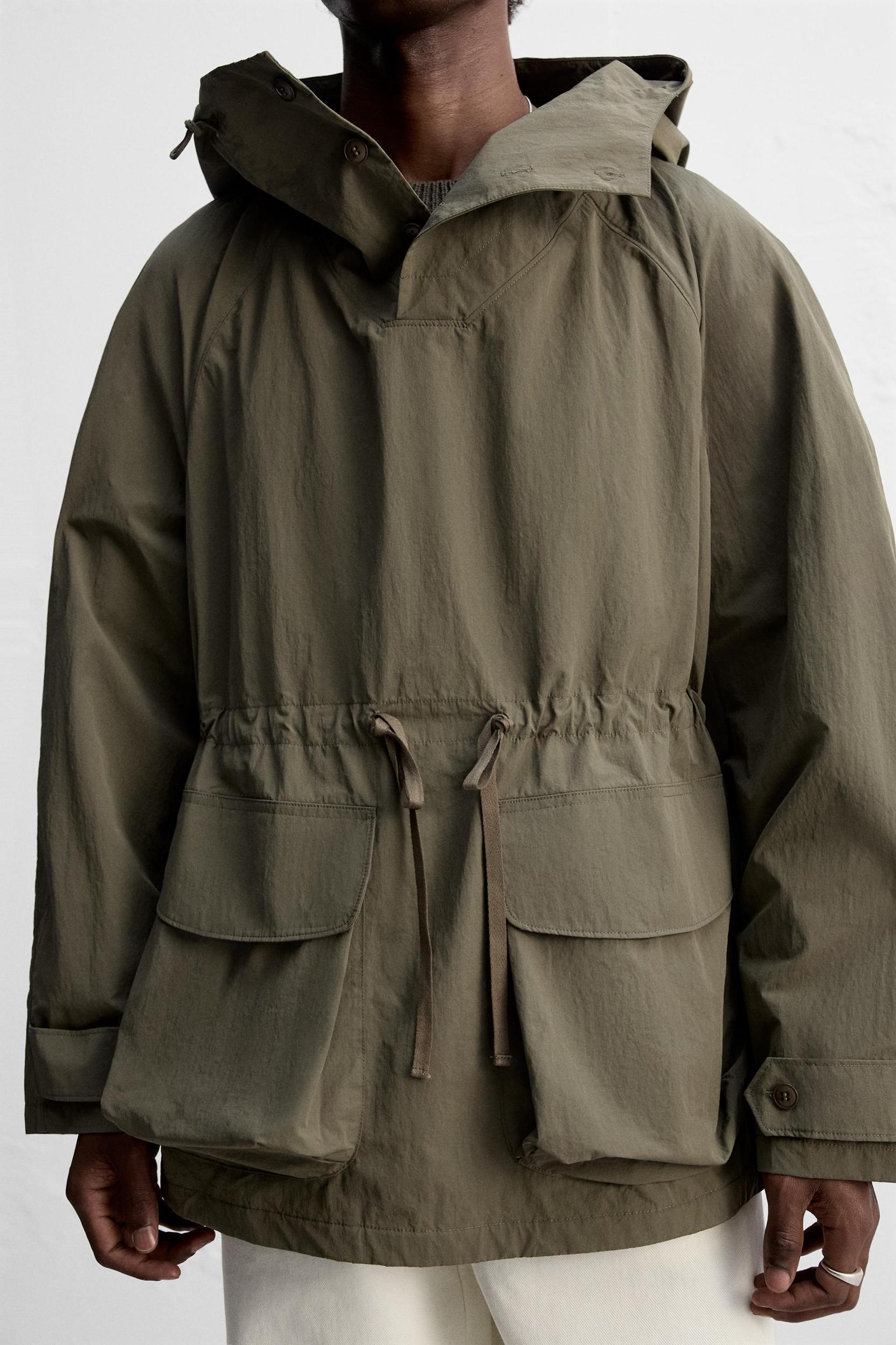 TECHNICAL POUCH PARKA Product Image