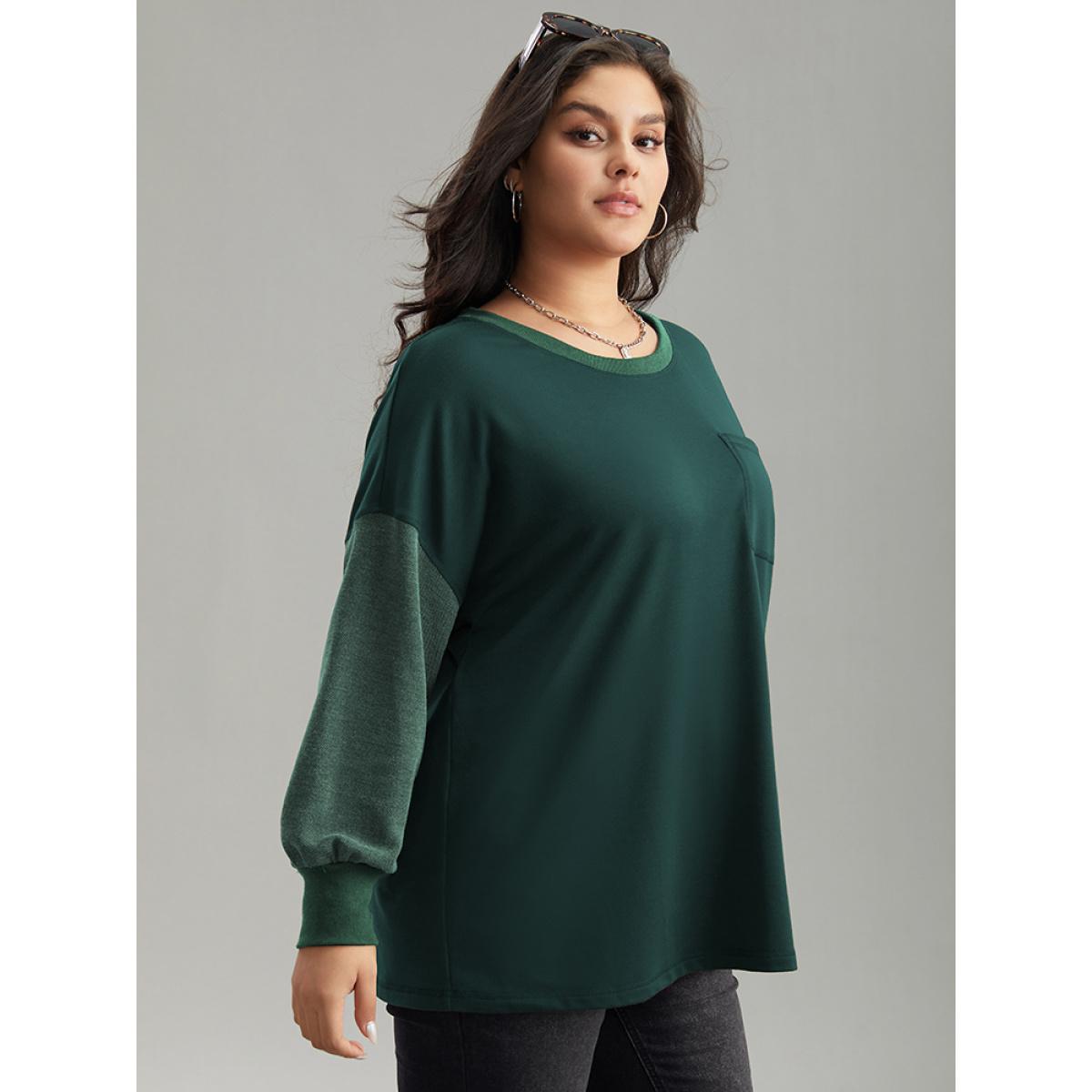 Plus Size Two Tone Patched Pocket Drop Shoulder Sweatshirt Women DarkGreen Casual Elastic cuffs Round Neck Everyday Sweatshirts BloomChic 26/4X Product Image