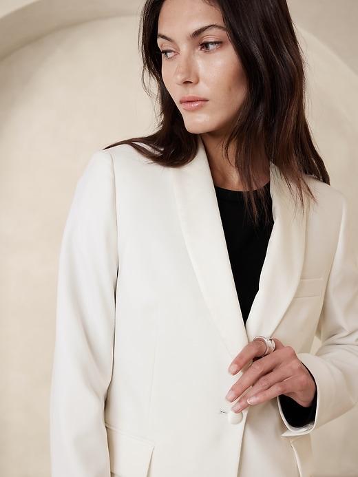 Barathea Relaxed Italian Wool Tuxedo Jacket Product Image