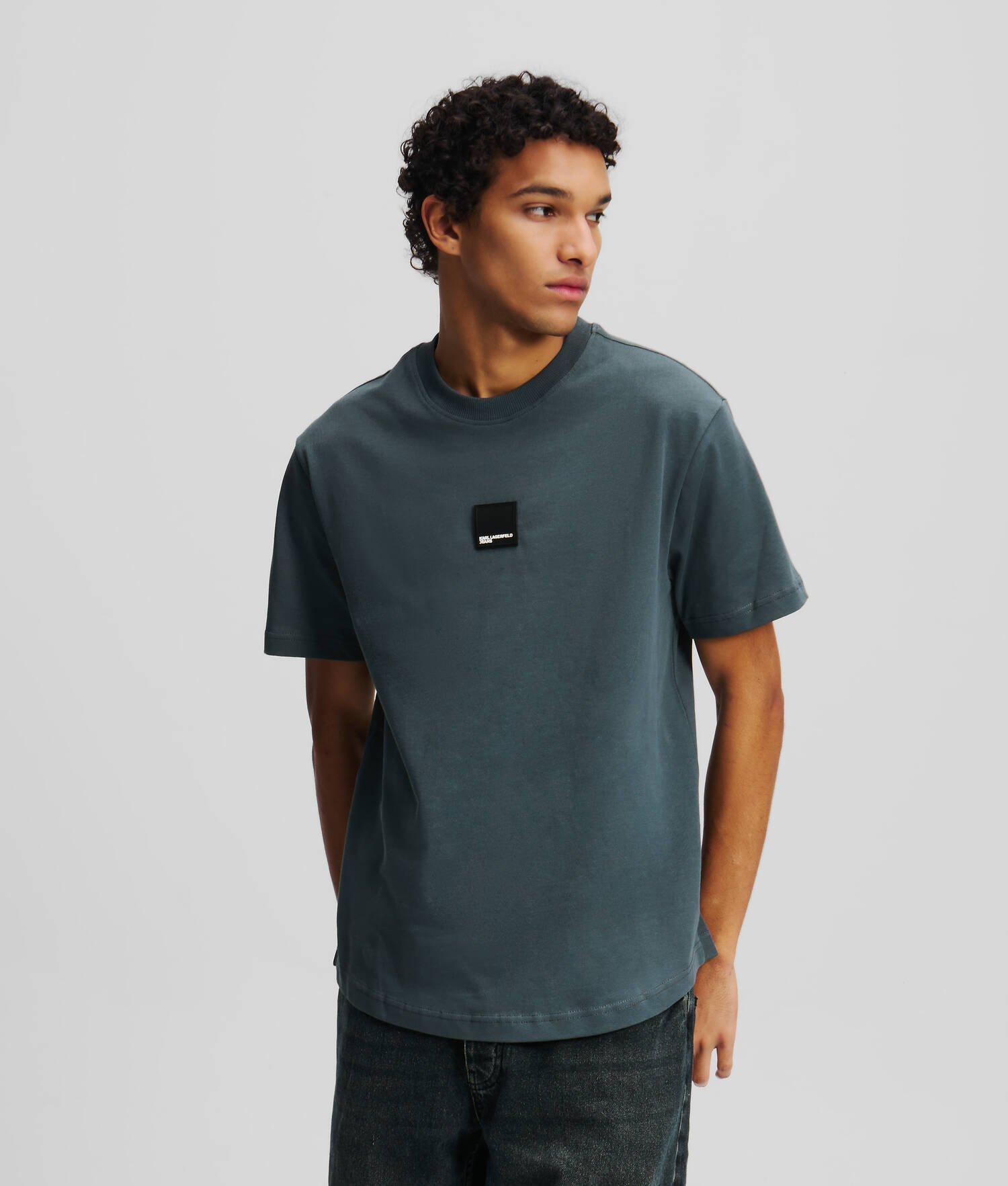 KLJ CURVED HEM T-SHIRT Product Image