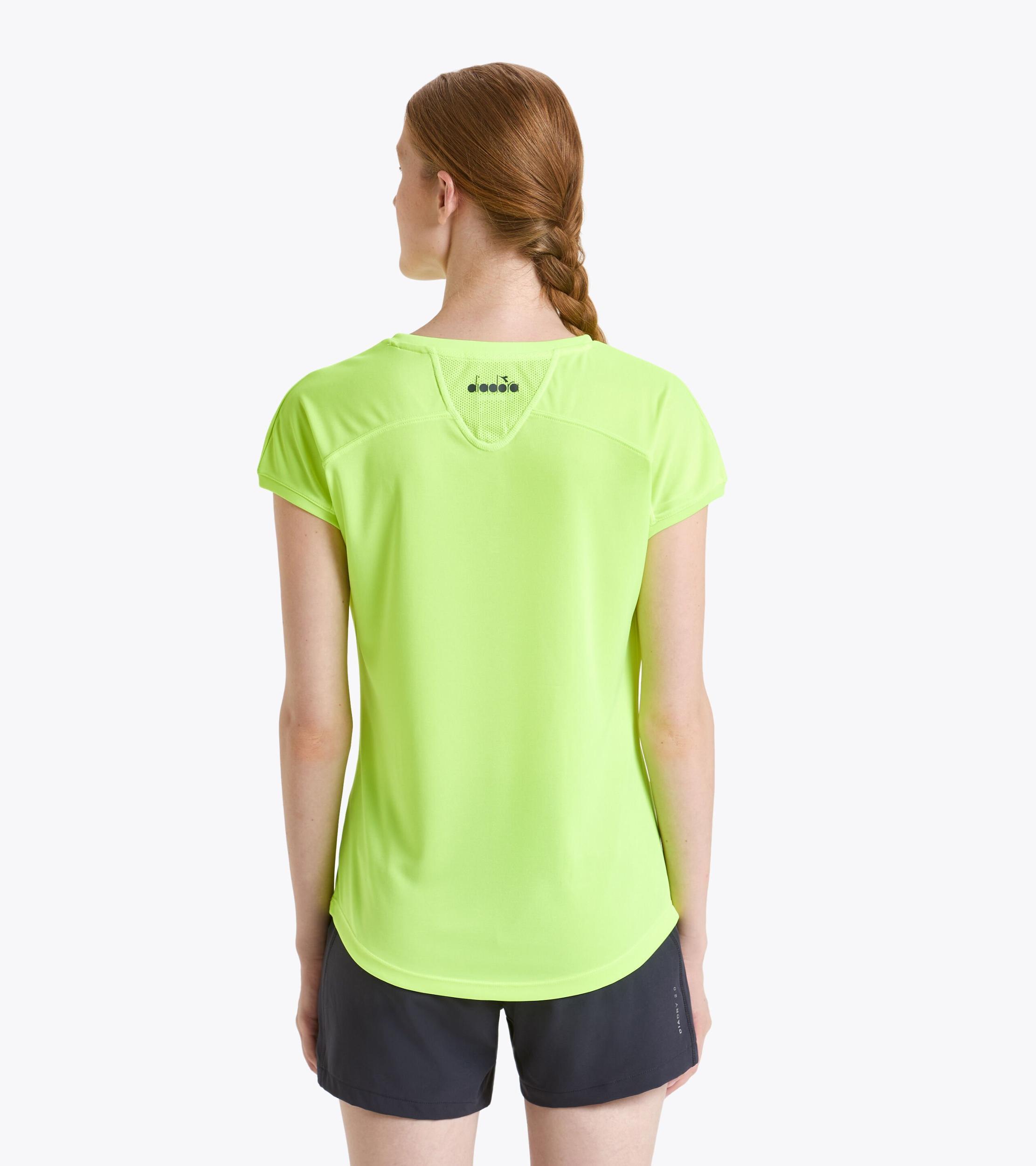 L. T-SHIRT TEAM Product Image