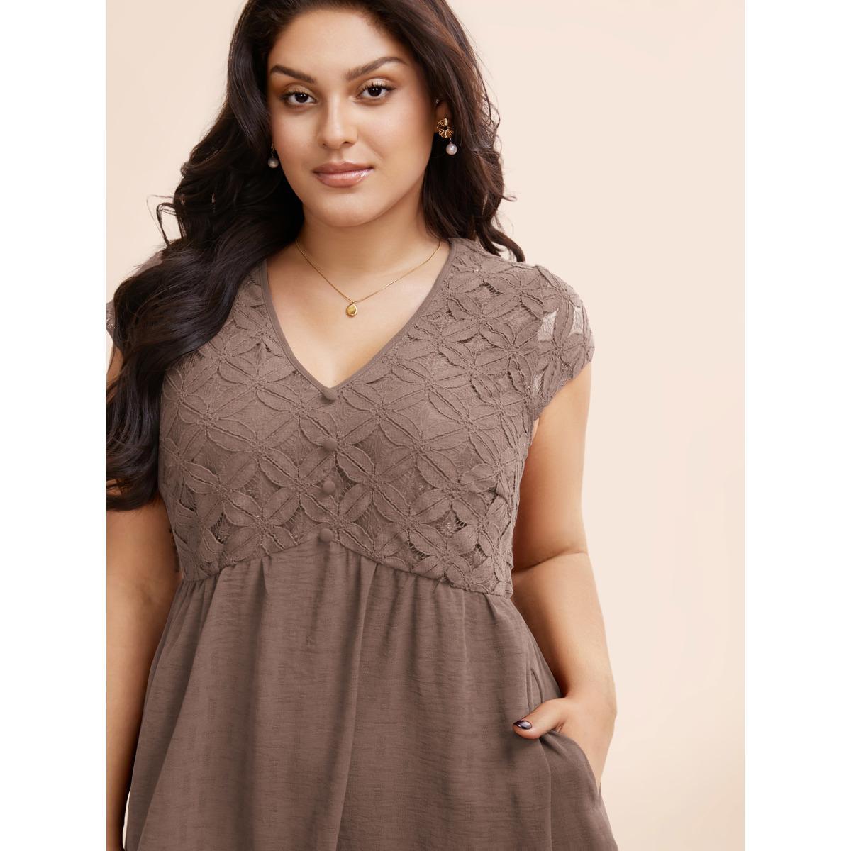 Plus Size Plain Lace Panel Cap Sleeve Dress Dirtypink Women Elegant Texture V-neck Cap Sleeve Curvy BloomChic 12/L Product Image