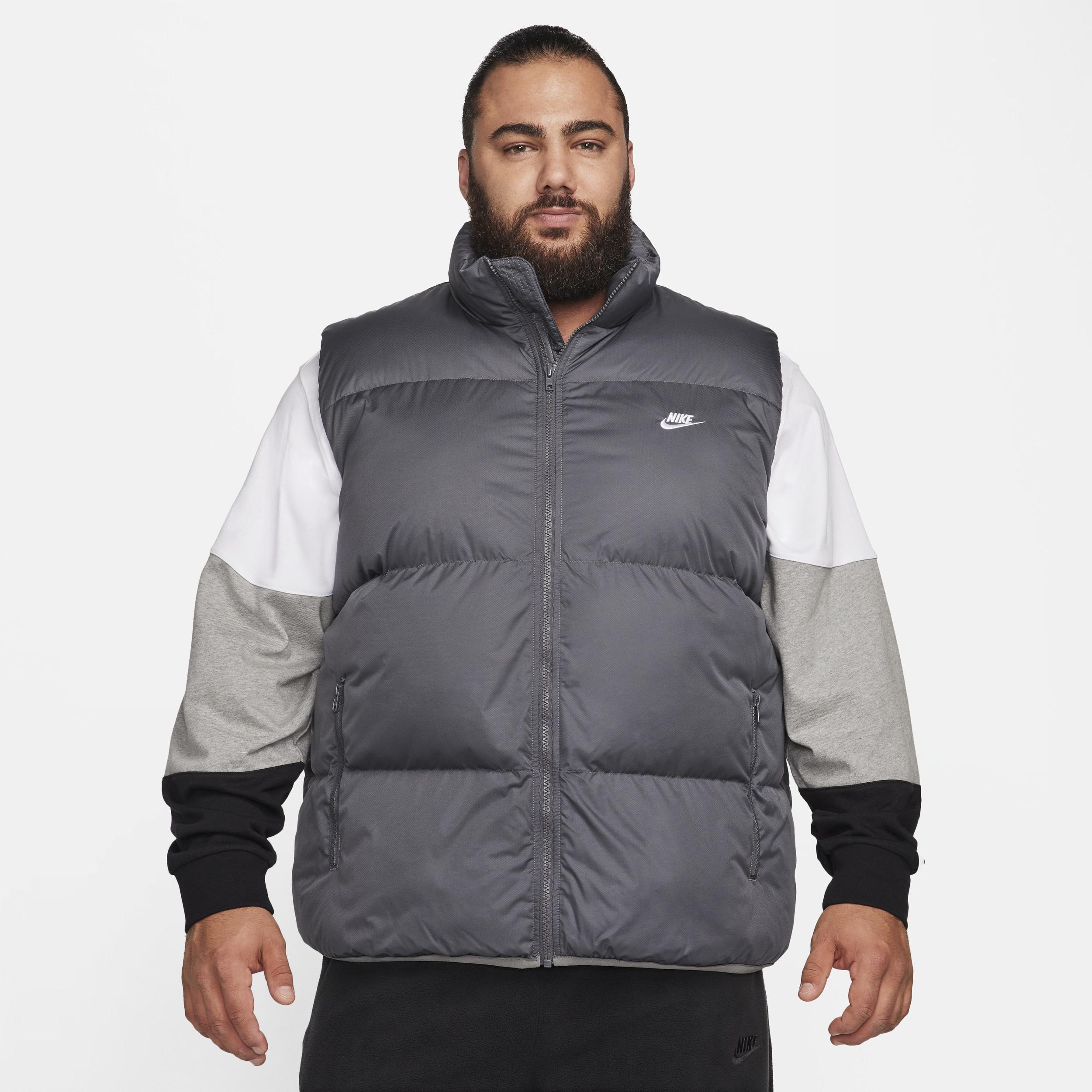Nike Sportswear Club PrimaLoft® Men's Water-Repellent Puffer Vest Product Image