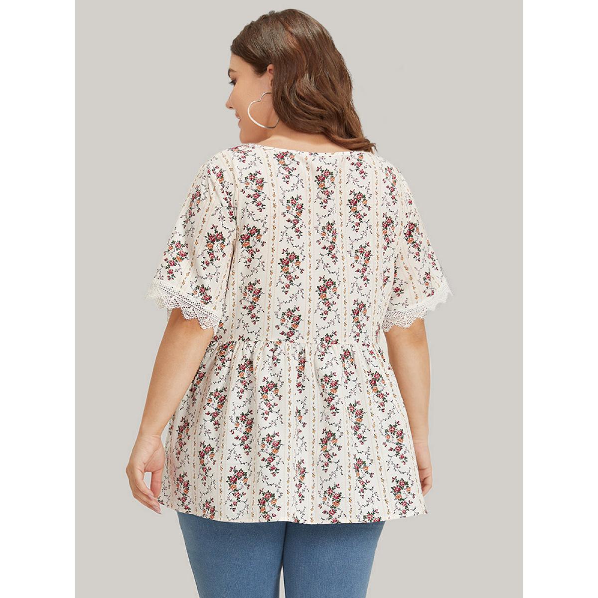 Plus Size White Ditsy Floral Lace Panel Elastic Waist Blouse Women Elegant Short sleeve Round Neck Dailywear Blouses BloomChic 28/5X Product Image