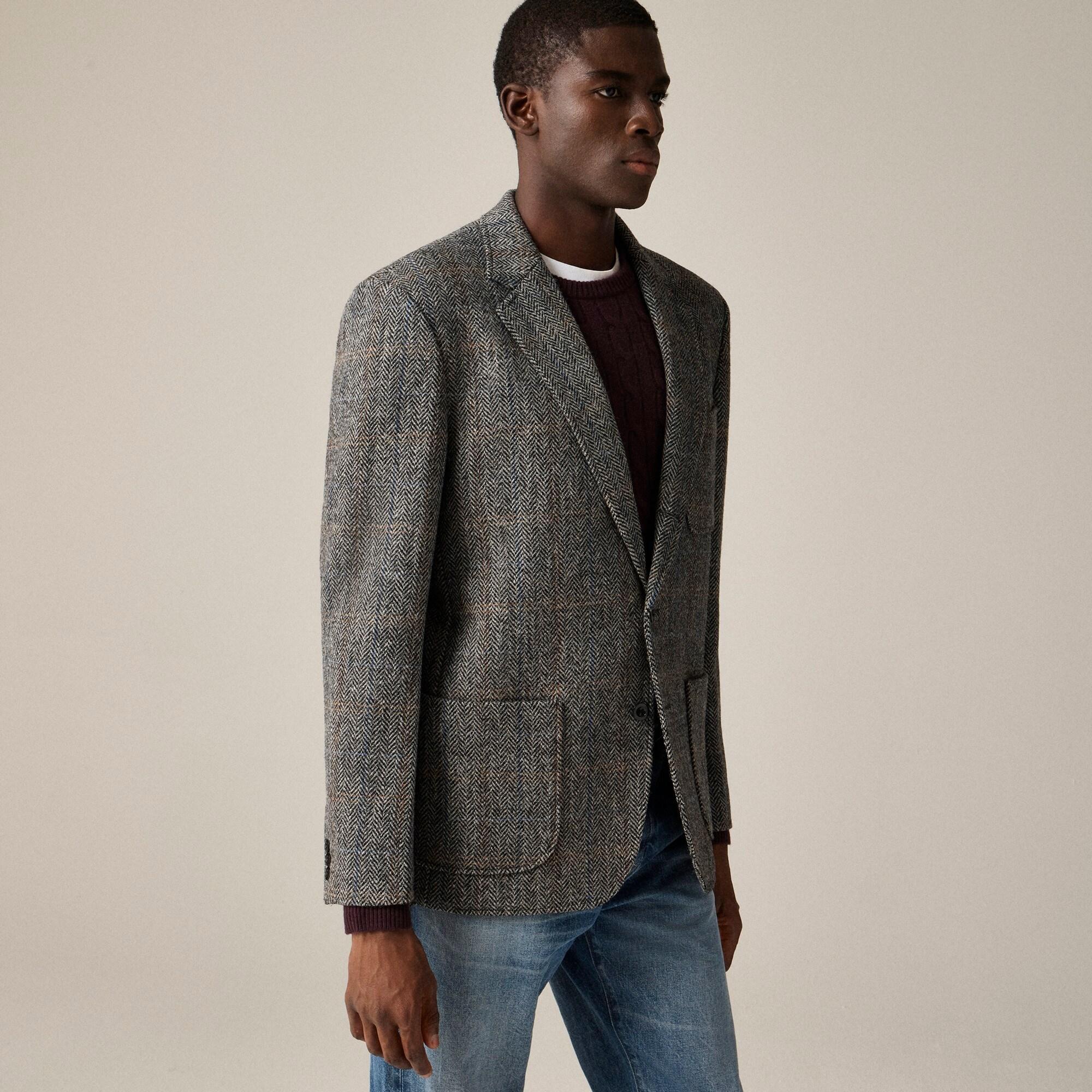 Relaxed-fit blazer in Scottish wool herringbone Product Image