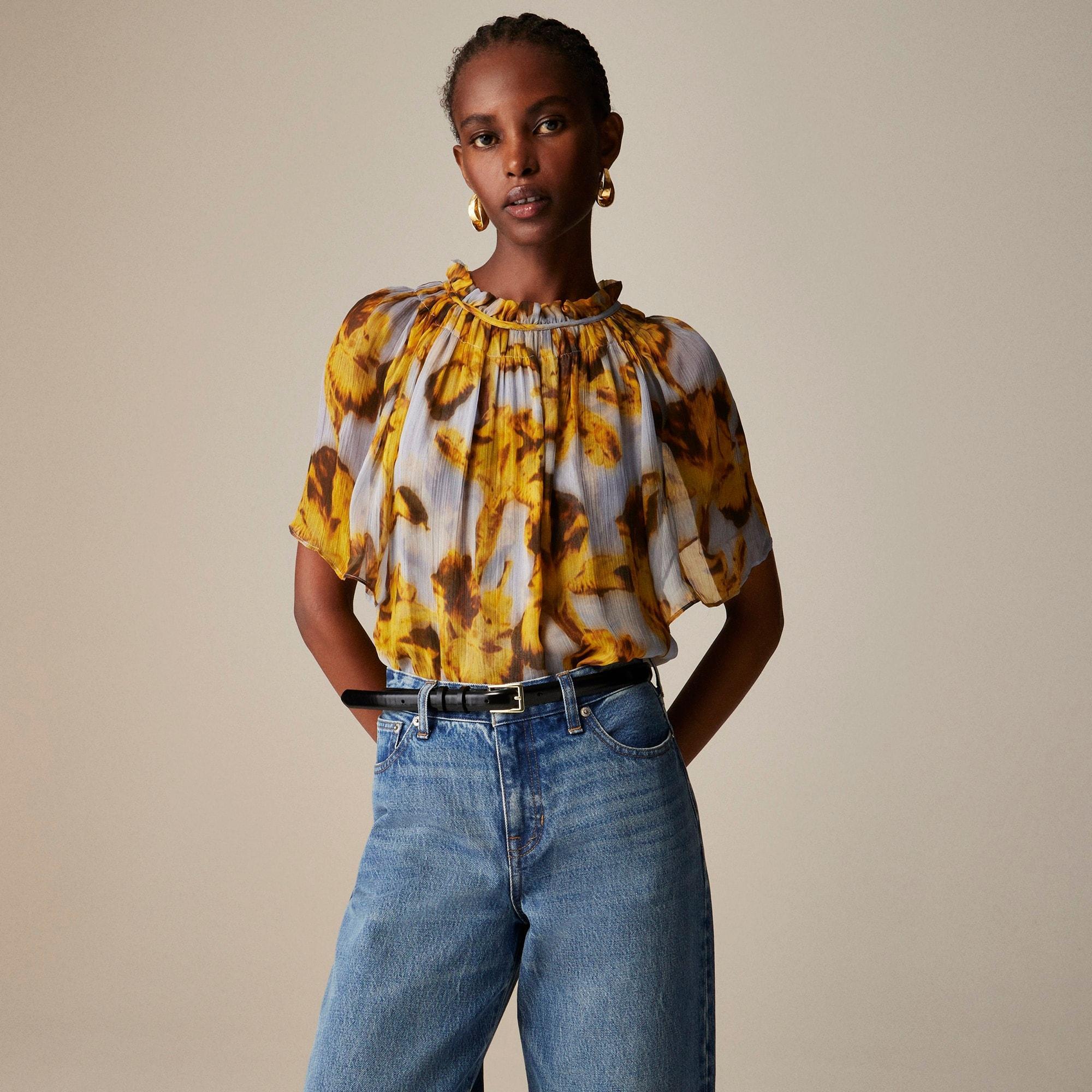 Crinkle chiffon smocked top in saffron floral Product Image
