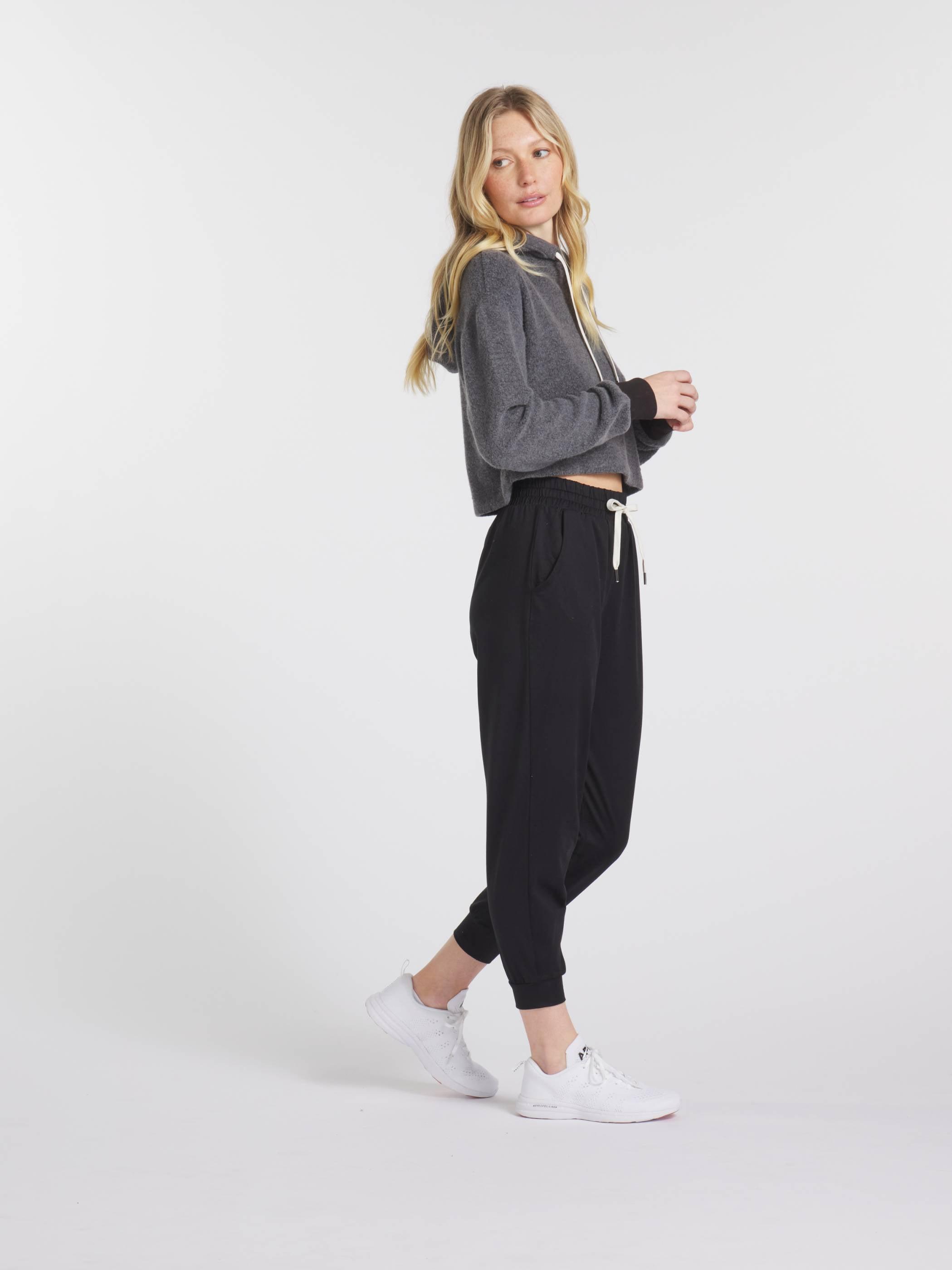 Women's BlanketBlend™ Cropped Hoodie Female Product Image