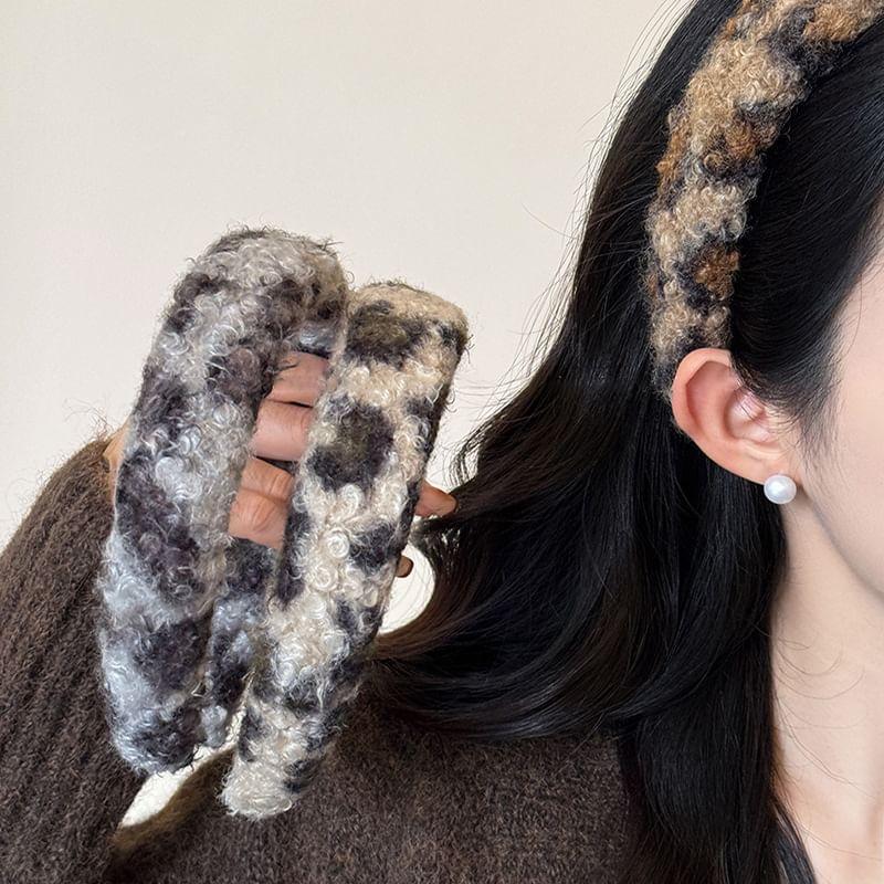 Leopard Furry Headband Product Image