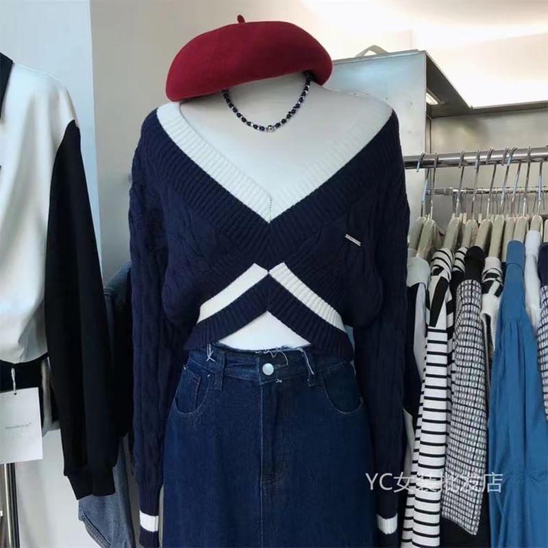 V-Neck Two Tone Cable Knit Crop Sweater Product Image