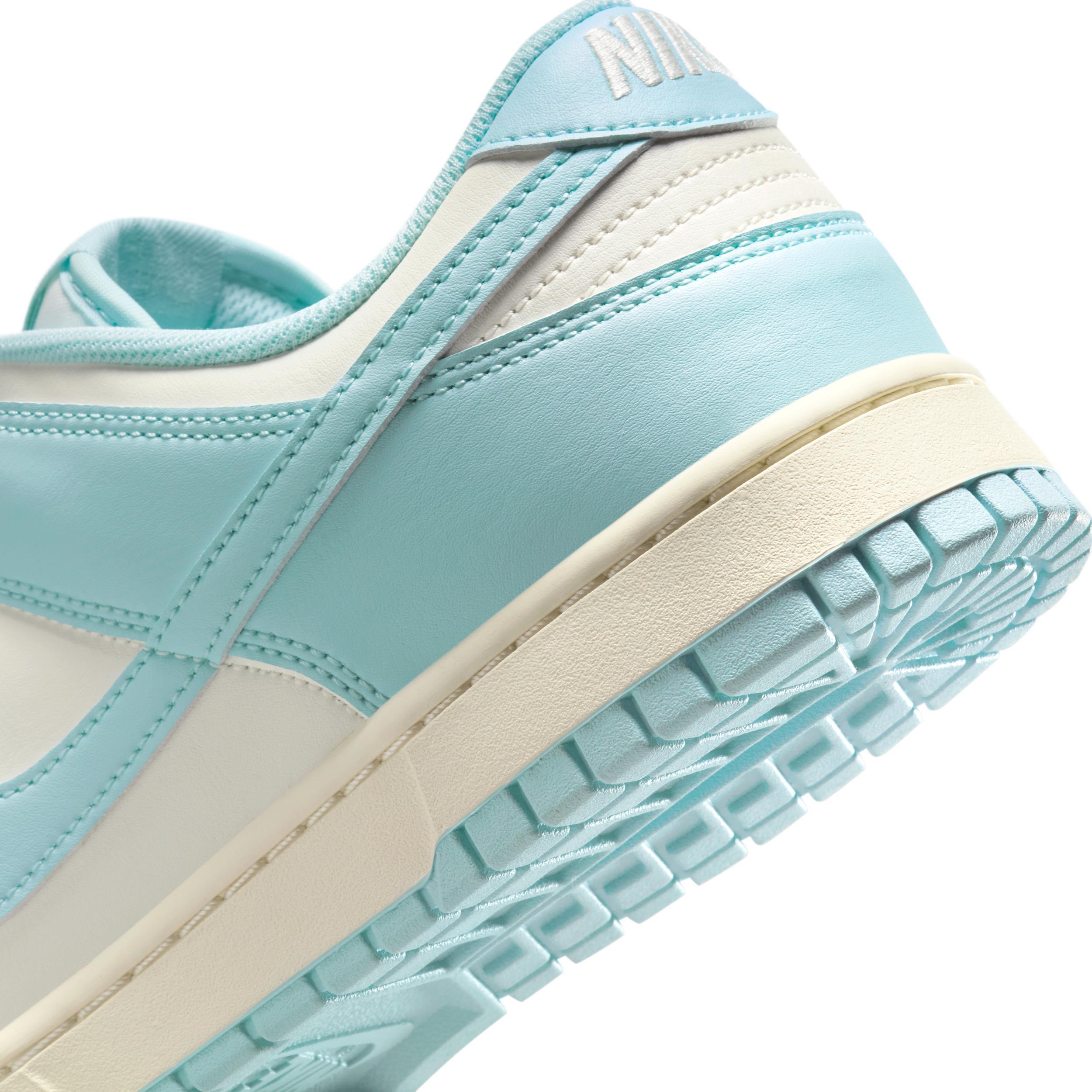 Nike Men's Dunk Low Retro Shoes Product Image
