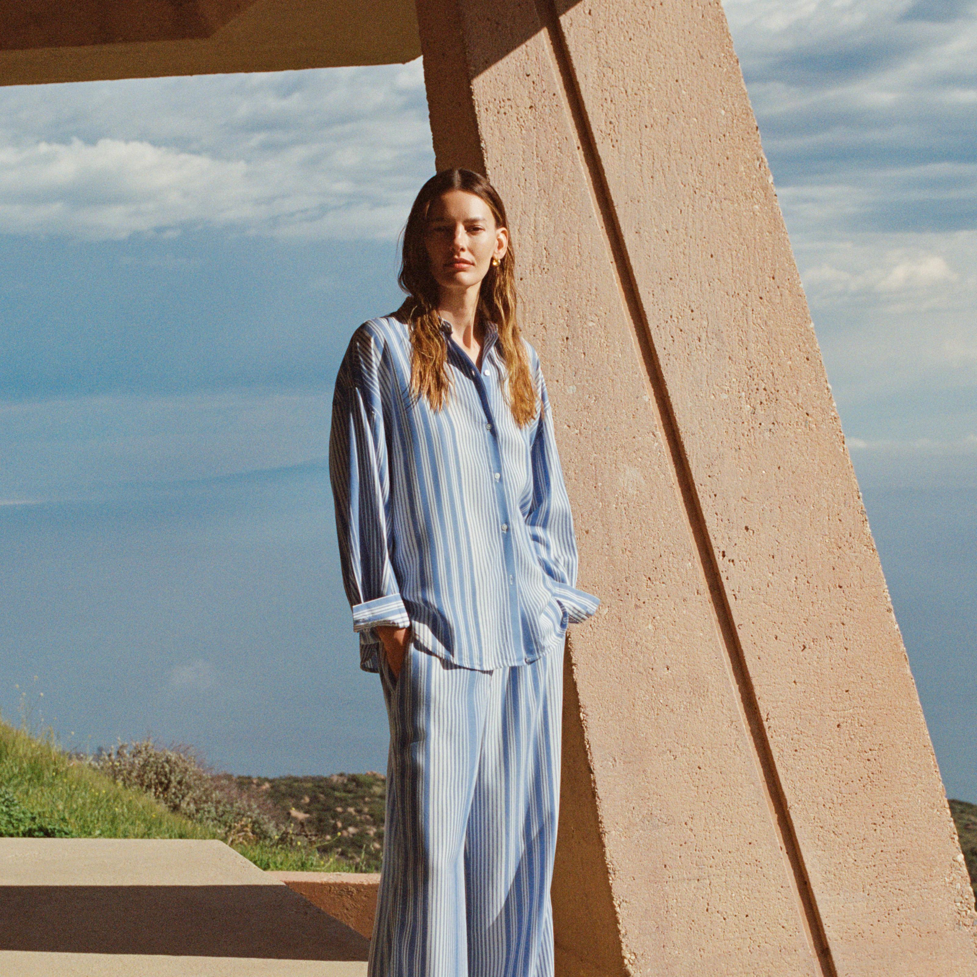 The Wide-Leg Pant in Butterlite Product Image
