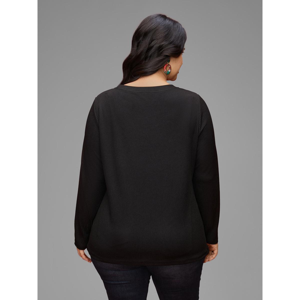 Plus Size Ribbed Contrast Pocket Slim-Fit Tee Black Women Casual Texture Round Neck Everyday T-shirts BloomChic 22-24/3X Product Image