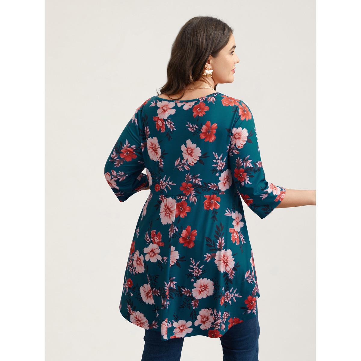 Plus Size Floral Print Neck Cut-Out Babydoll Top Multicolor Women Elegant Gathered Natural Flowers Square Neck Bodycon Everyday T-shirts BloomChic 18-20/2X Product Image