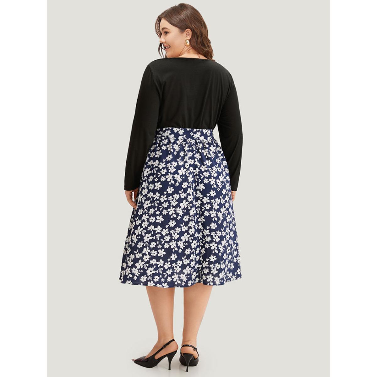 Plus Size Silhouette Floral Print Belted Button Detail Dress Navy Women Office Printed V-neck Long Sleeve Curvy Midi Dress BloomChic 30/6X Product Image