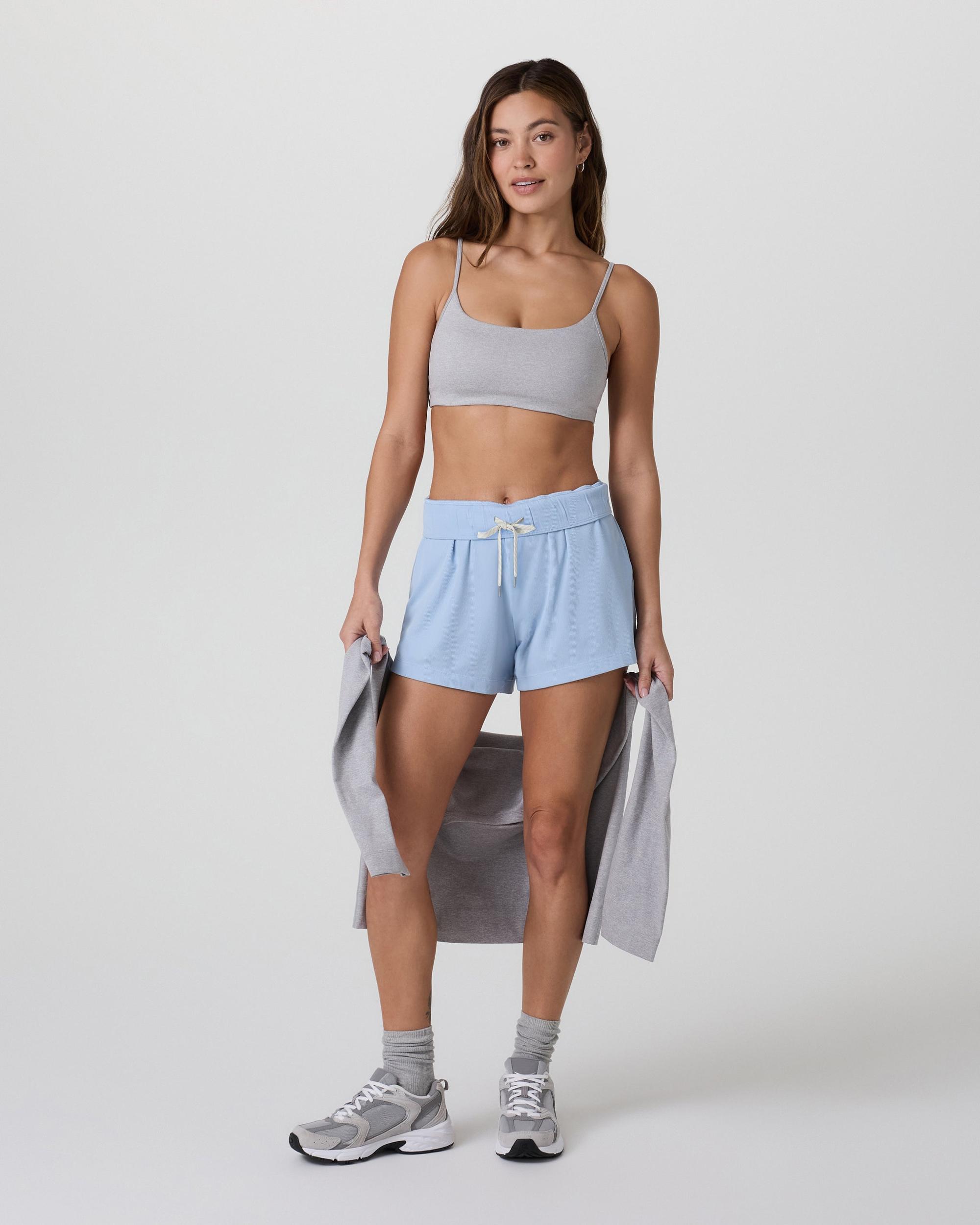 Pose Short Product Image