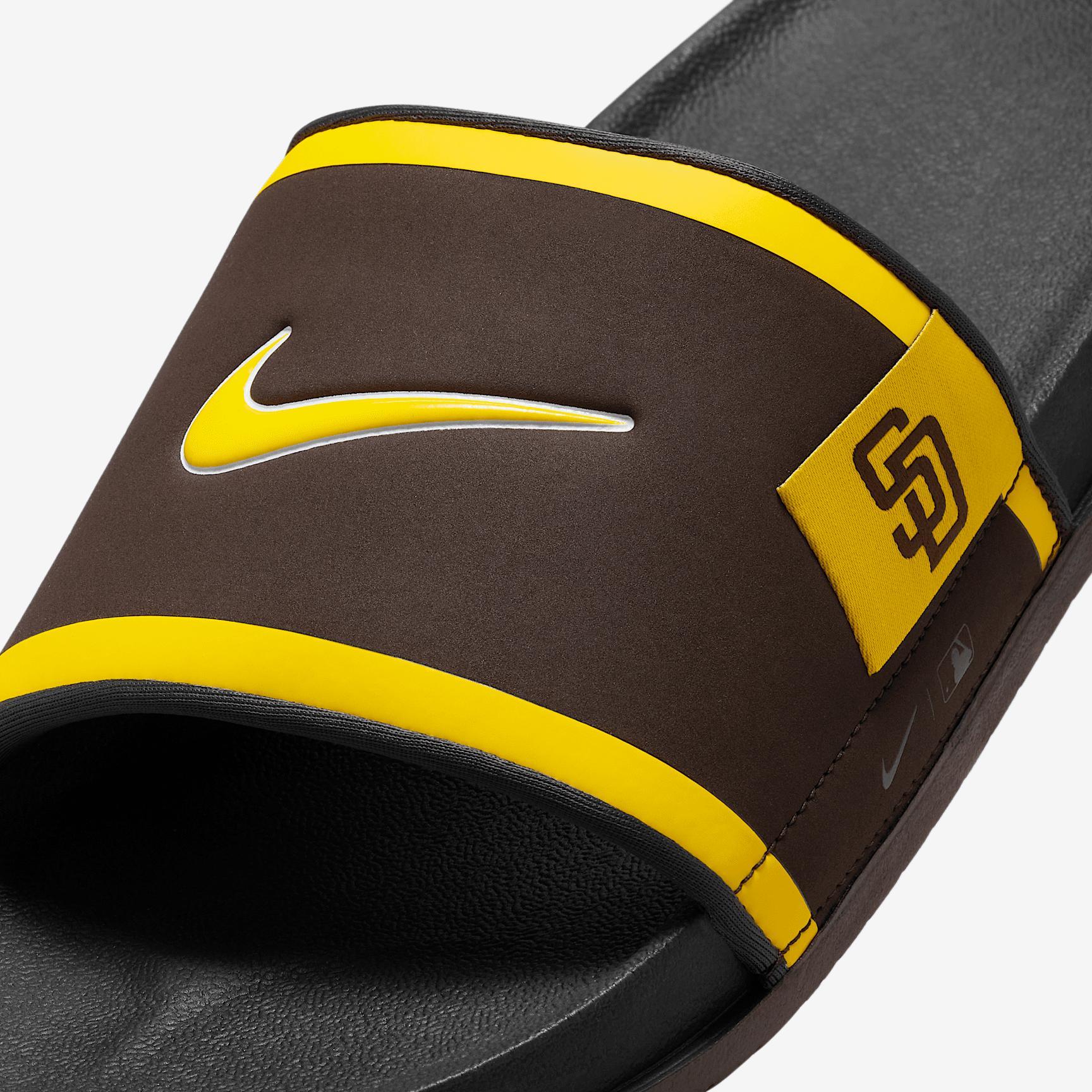 Nike Men's Offcourt (San Diego Padres) Offcourt Slides Product Image