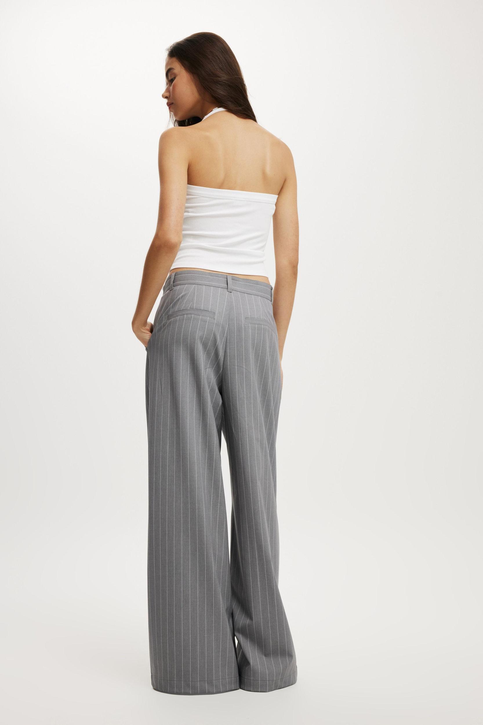 Izzy Pleated Suiting Pant Product Image