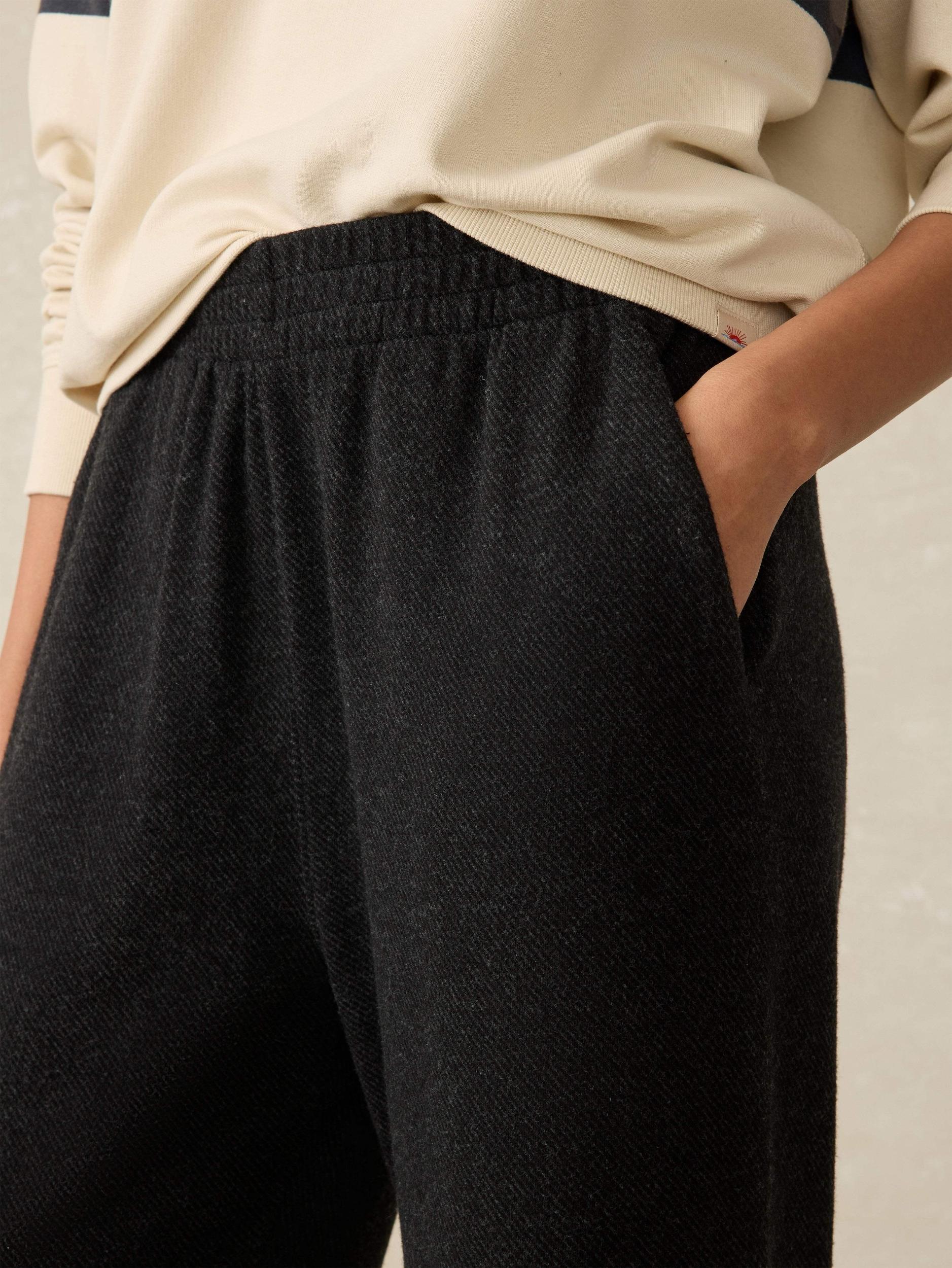 Legend™ Lounge Wide Leg Pant - Heathered Black Twill Female Product Image