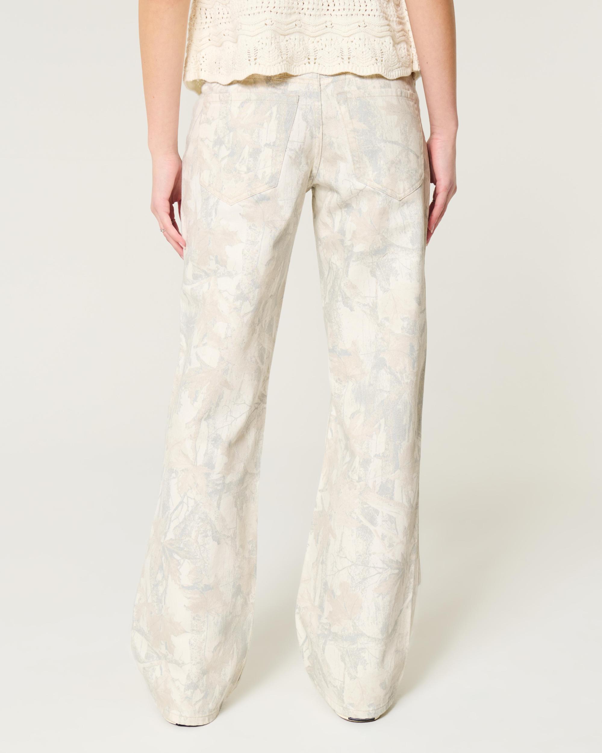 Low-Rise Camo Baggy Jeans Product Image