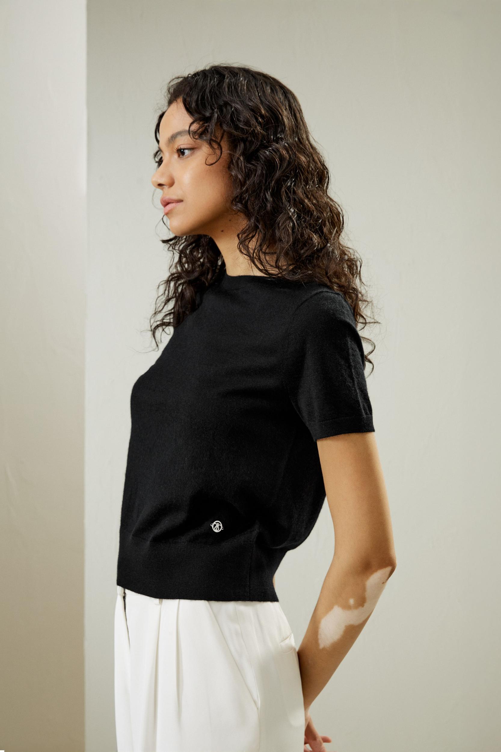 Cashmere Round Neck Sweater Product Image