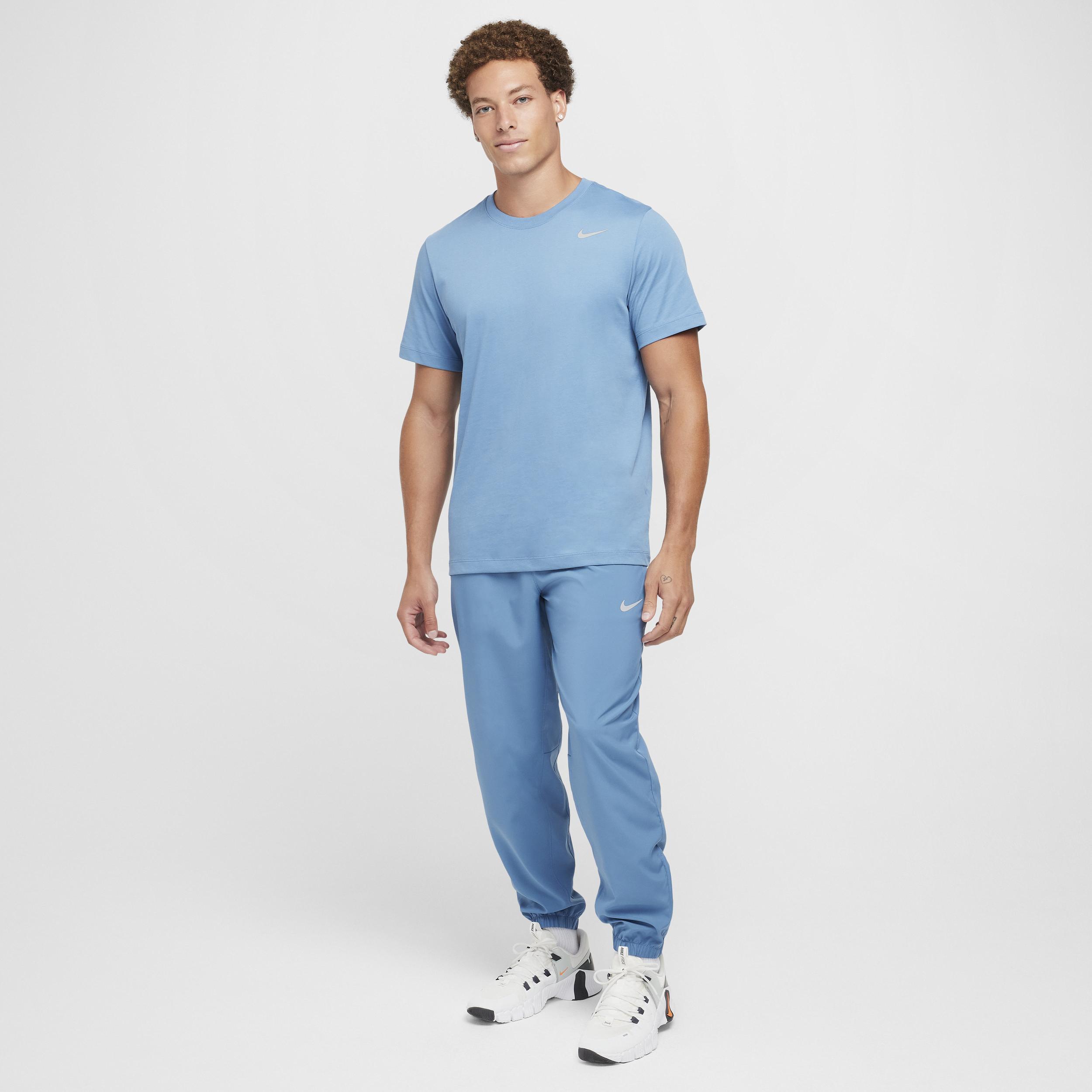 Nike Form Men's Dri-FIT Tapered Versatile Pants Product Image