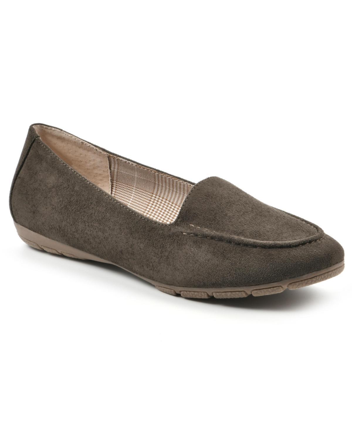 Cliffs by White Mountain Gracefully Smooth) Women's Shoes Product Image