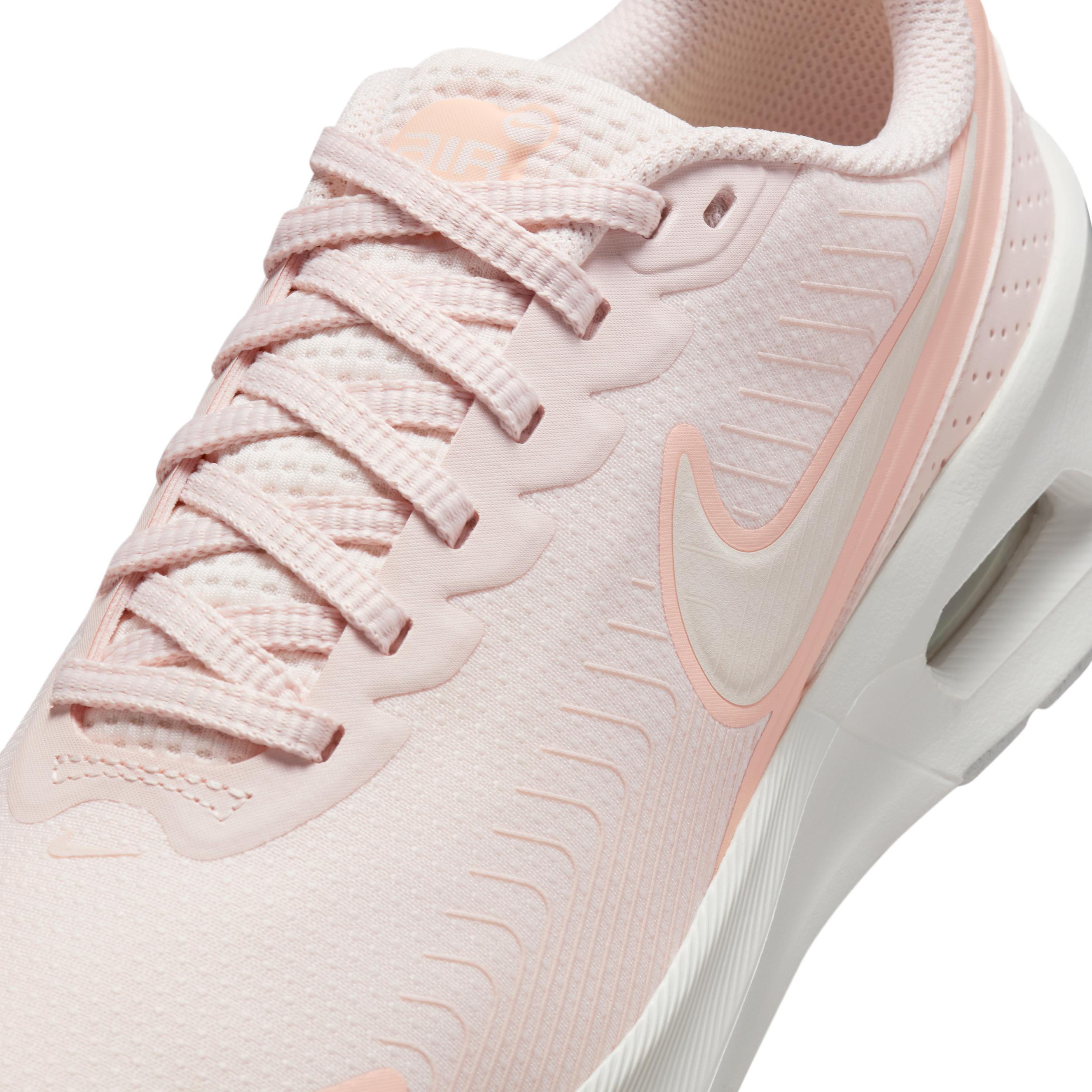 Nike Women's Air Max Nuaxis Shoes Product Image