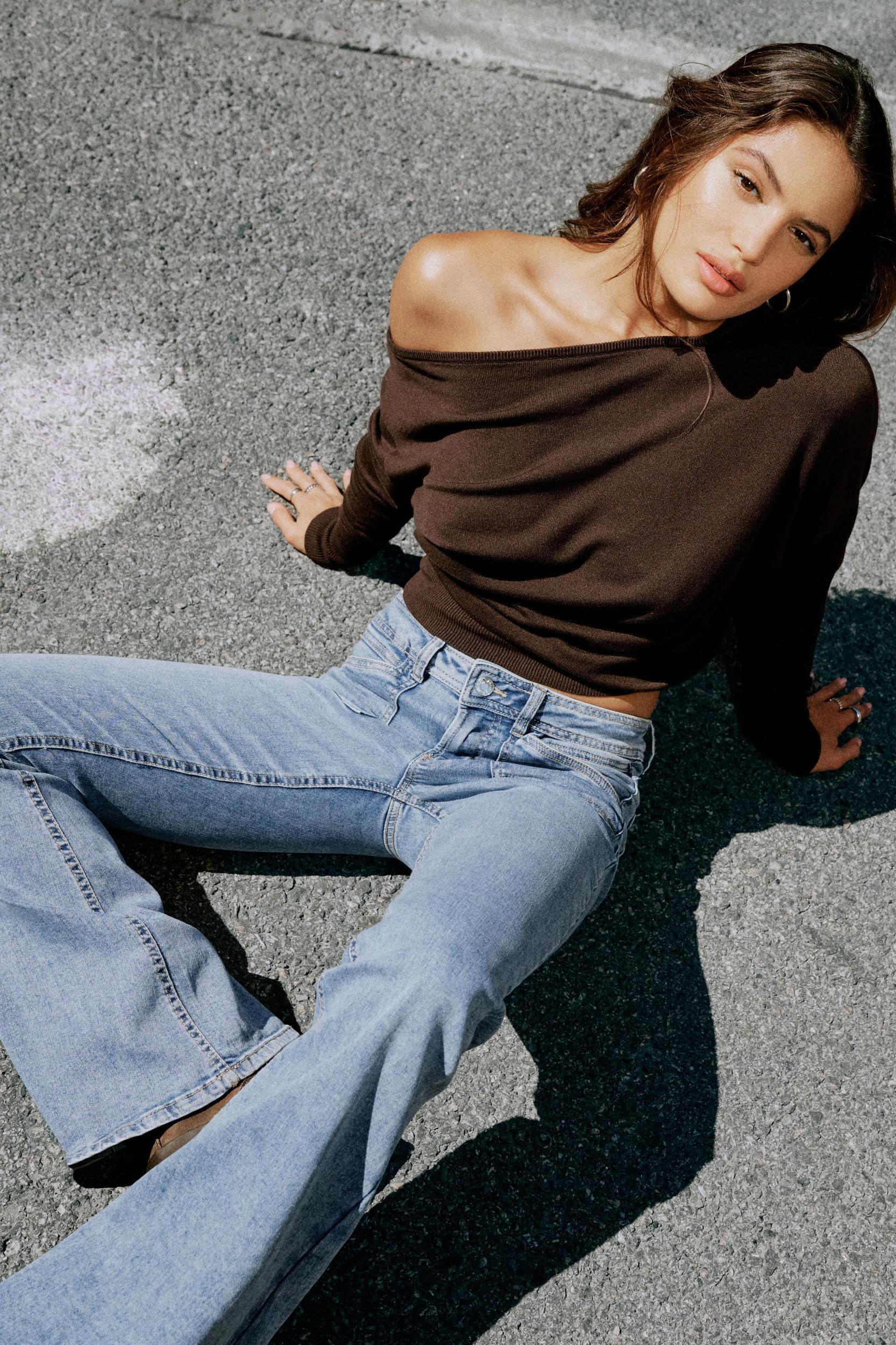 Low Rise Flare Jeans Product Image