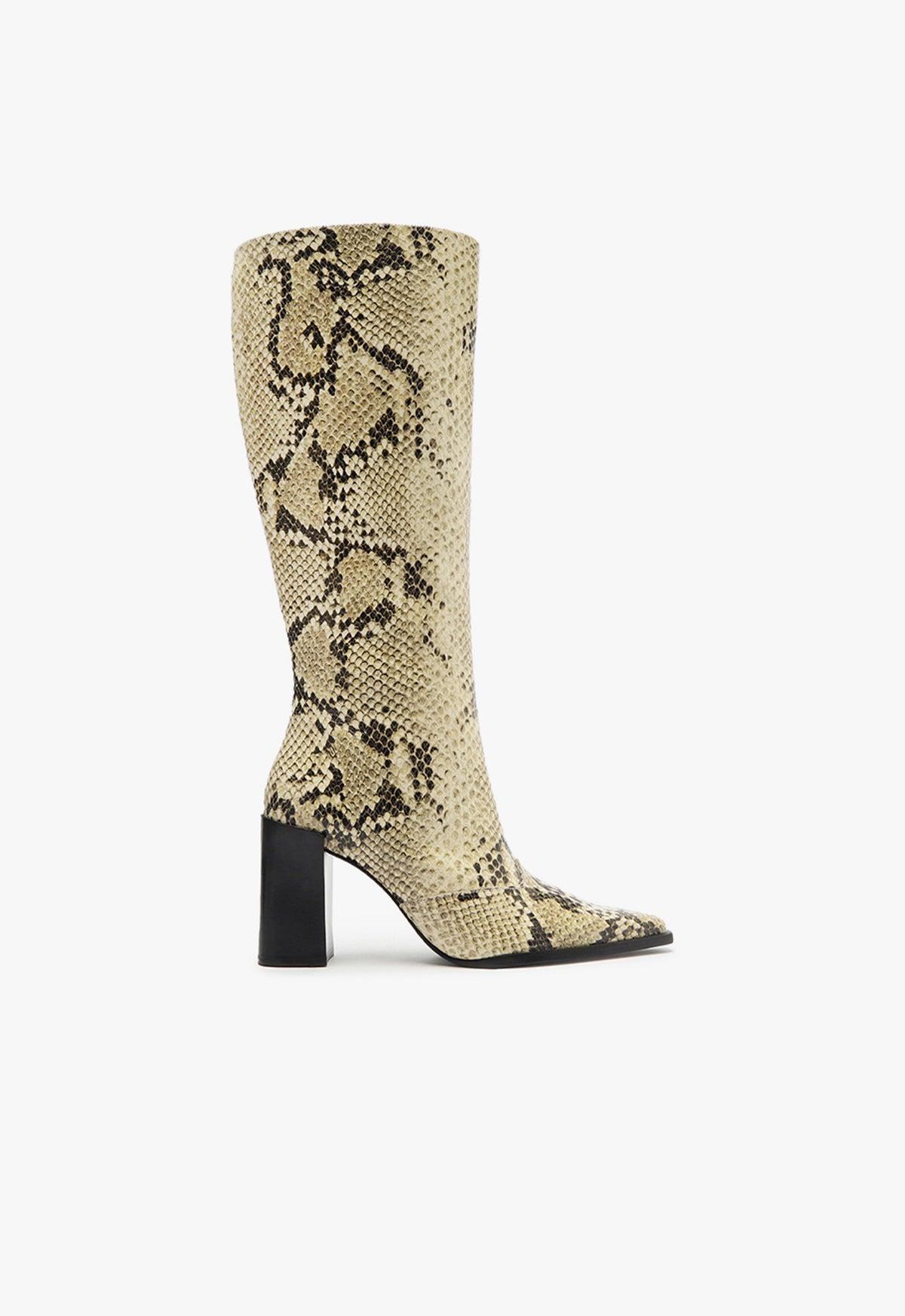 Raffaela Up Boot Female Product Image