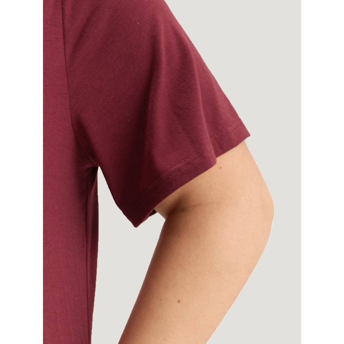 Plus Size Moon & Star Print Round Neck T-shirt Burgundy Women Casual Printed Star and moon Dailywear T-shirts BloomChic 10/M Product Image