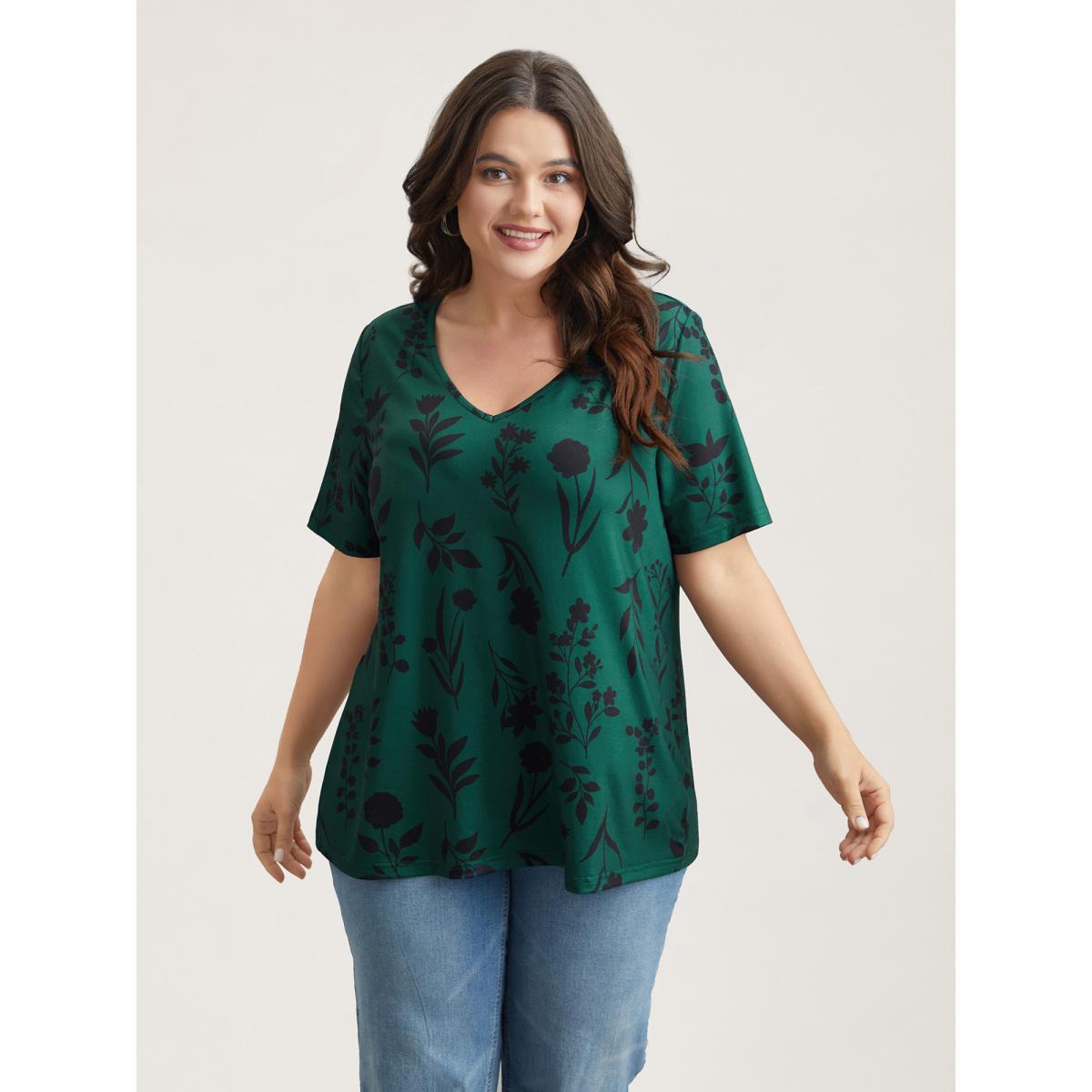 Plus Size Stretchy Floral Print V-Neck T-Shirt DarkGreen Women Casual Non Natural Flowers V-neck Everyday T-shirts BloomChic 30/6X Product Image