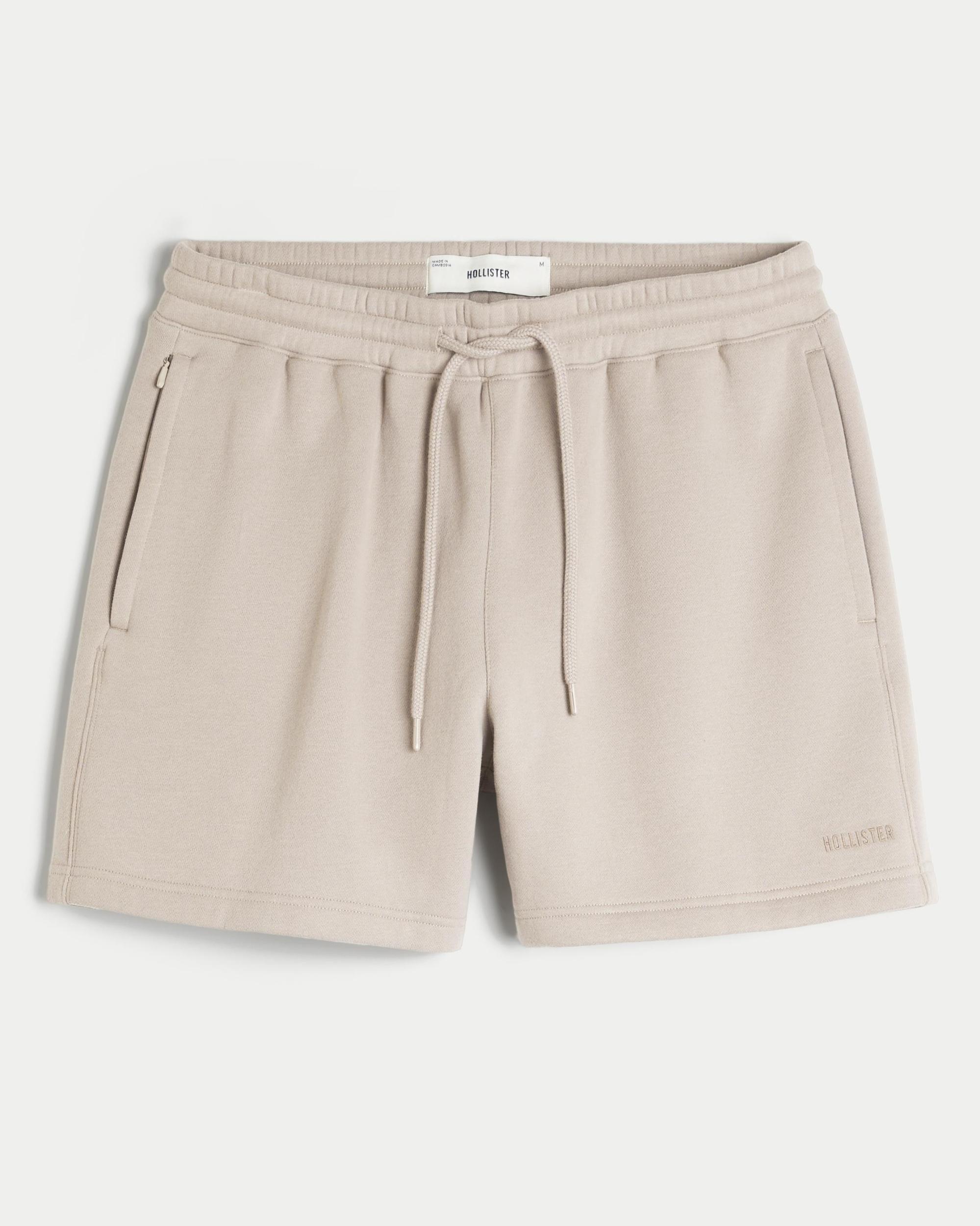 Mid-Thigh Camo Loose Fleece Shorts Product Image