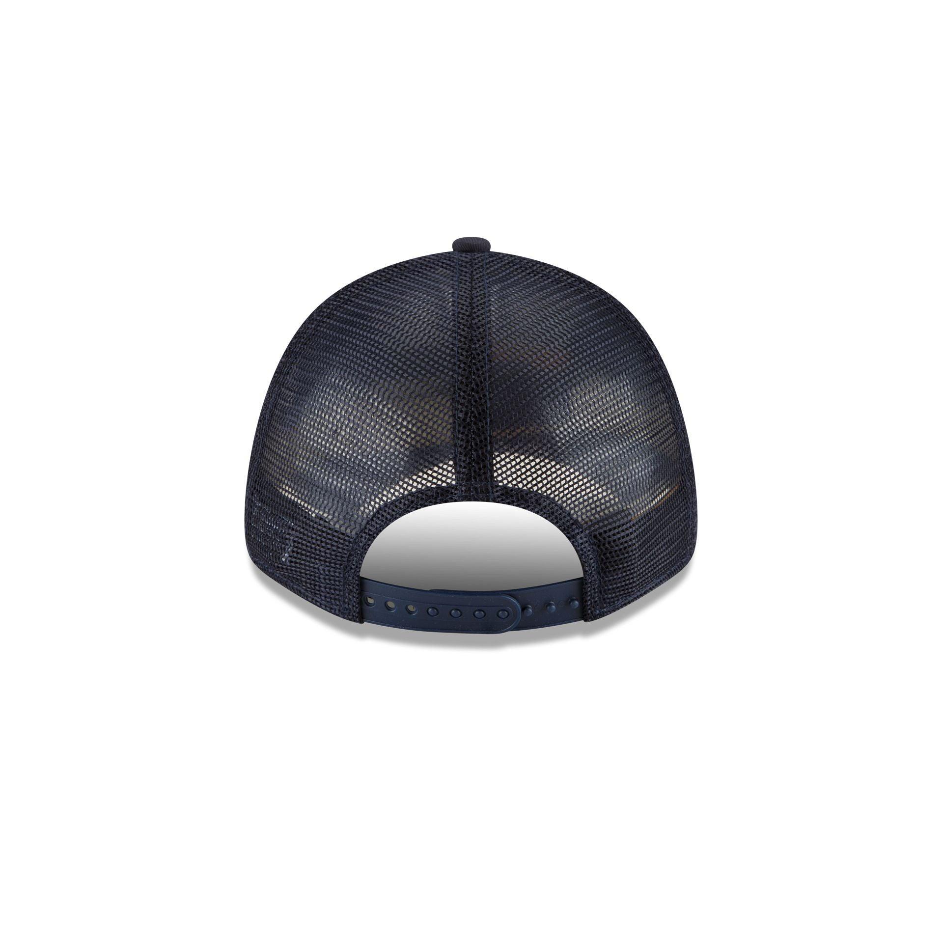 Cleveland Guardians 9FORTY Trucker Hat Male Product Image