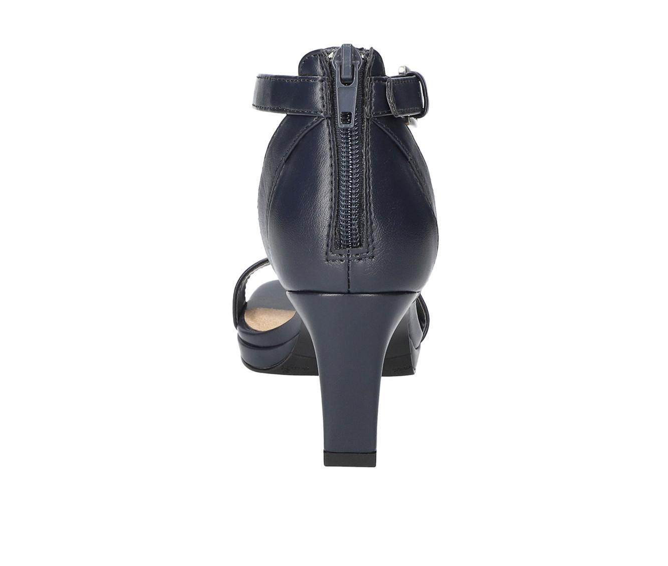 Women's Easy Street Ro Pumps Product Image