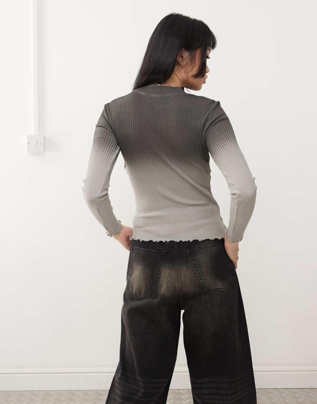 Noisy May ribbed long sleeve lettuce edge top in gray fade Product Image