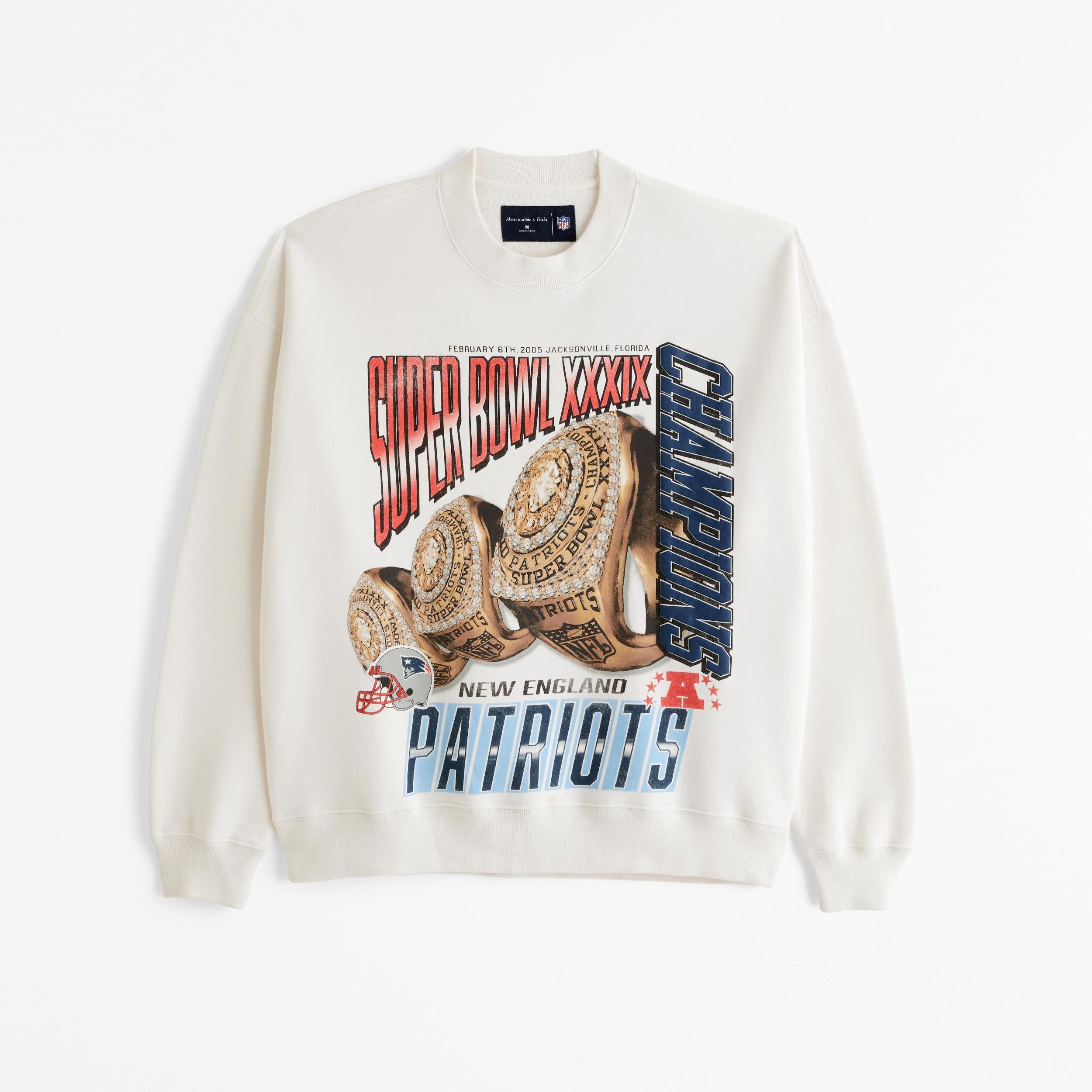 Minnesota Vikings Graphic Crew Sweatshirt Product Image