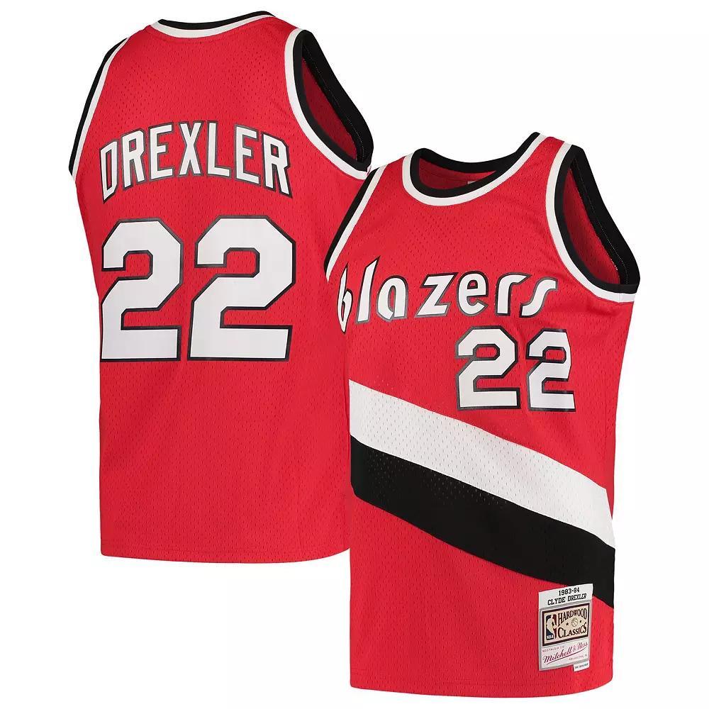 Men's Mitchell & Ness Clyde Drexler Red Portland Trail Blazers Hardwood Classics 1983-84 Swingman Jersey, Size: Small Product Image