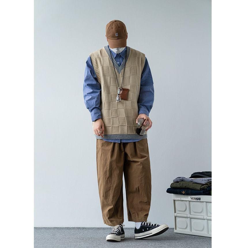 V-Neck Plaid Sweater Vest Product Image