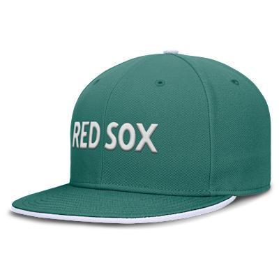 Boston Red Sox City Connect True Nike Men's Dri-FIT MLB Fitted Hat Product Image